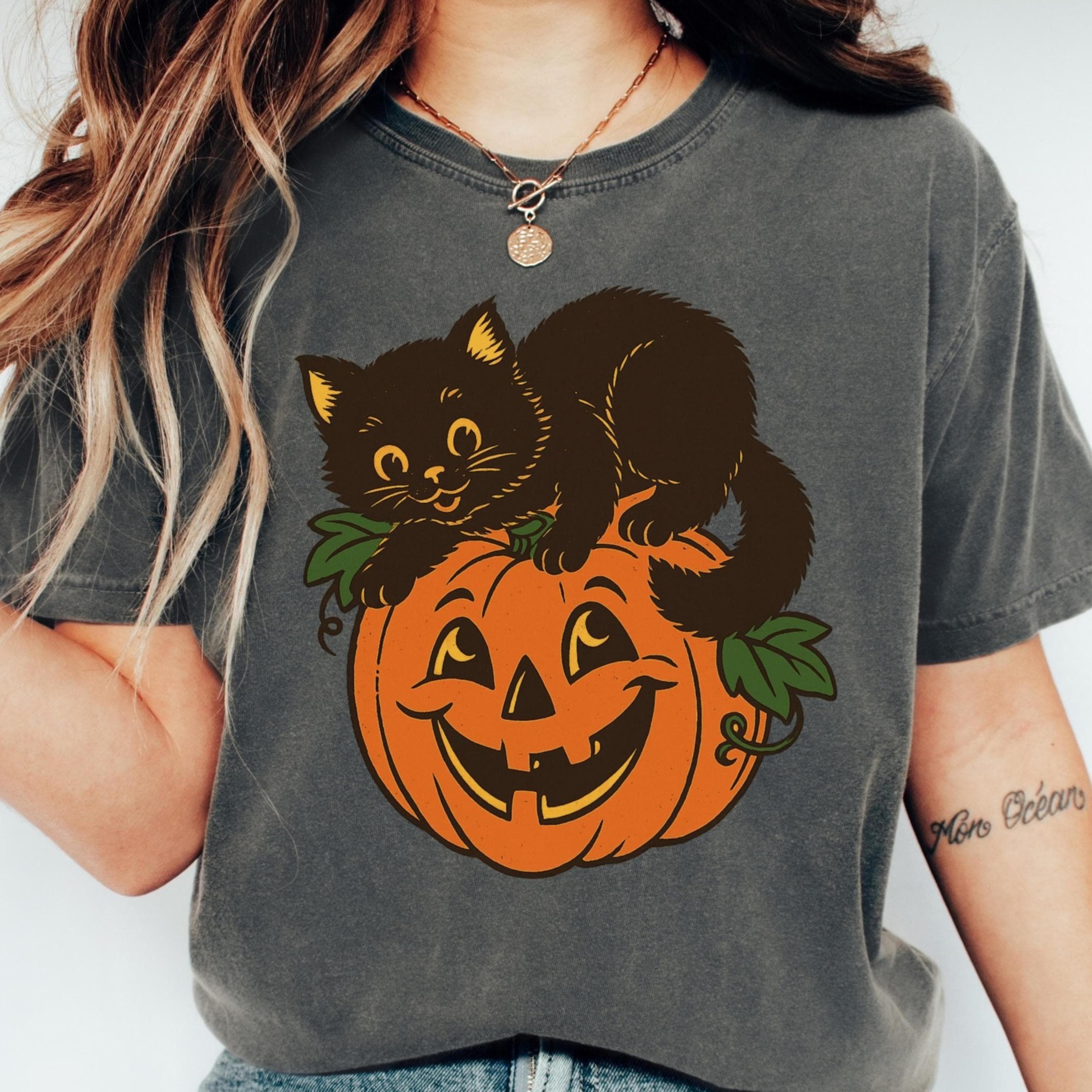halloween shirt halloween cat shirt pumpkin shirt vintage halloween cat lover tee cute black cat shirt halloween gift