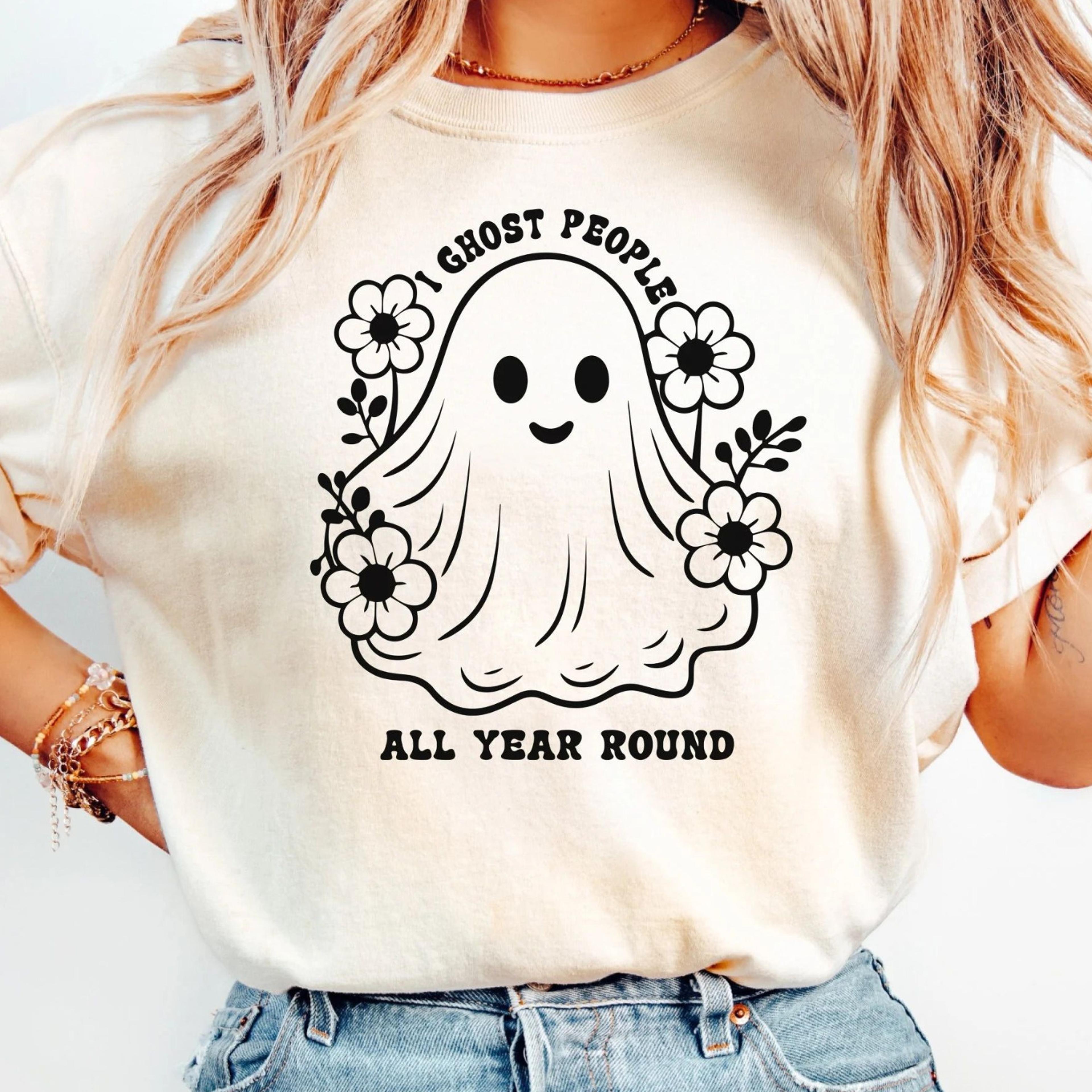 i ghost people all year round comfort colors ghost shirt funny halloween graphic tee