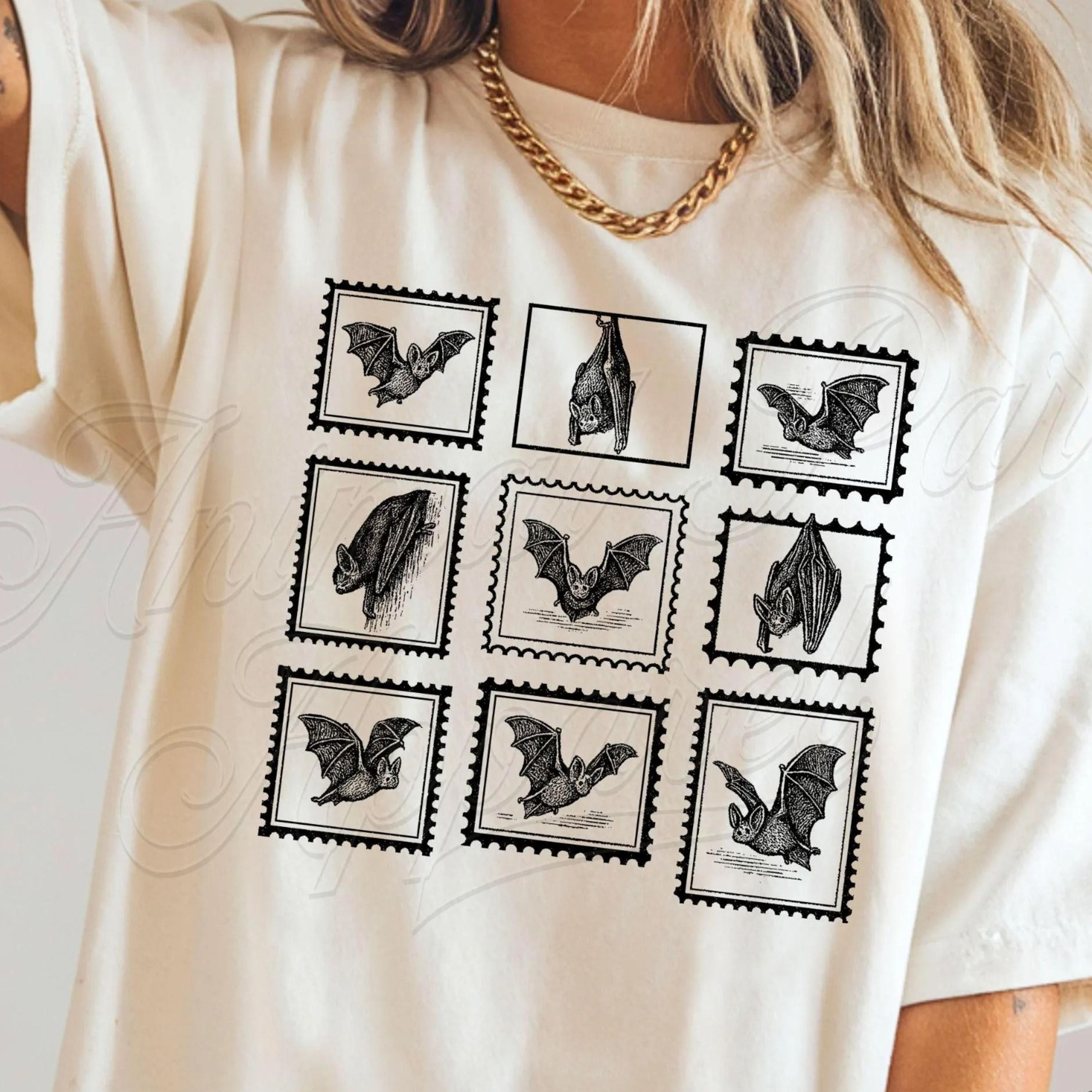 vintage bat t-shirt, gothic cottagecore graphic tee, bats 90s t shirt, halloween bats tee, cute halloween tee shirt, spo
