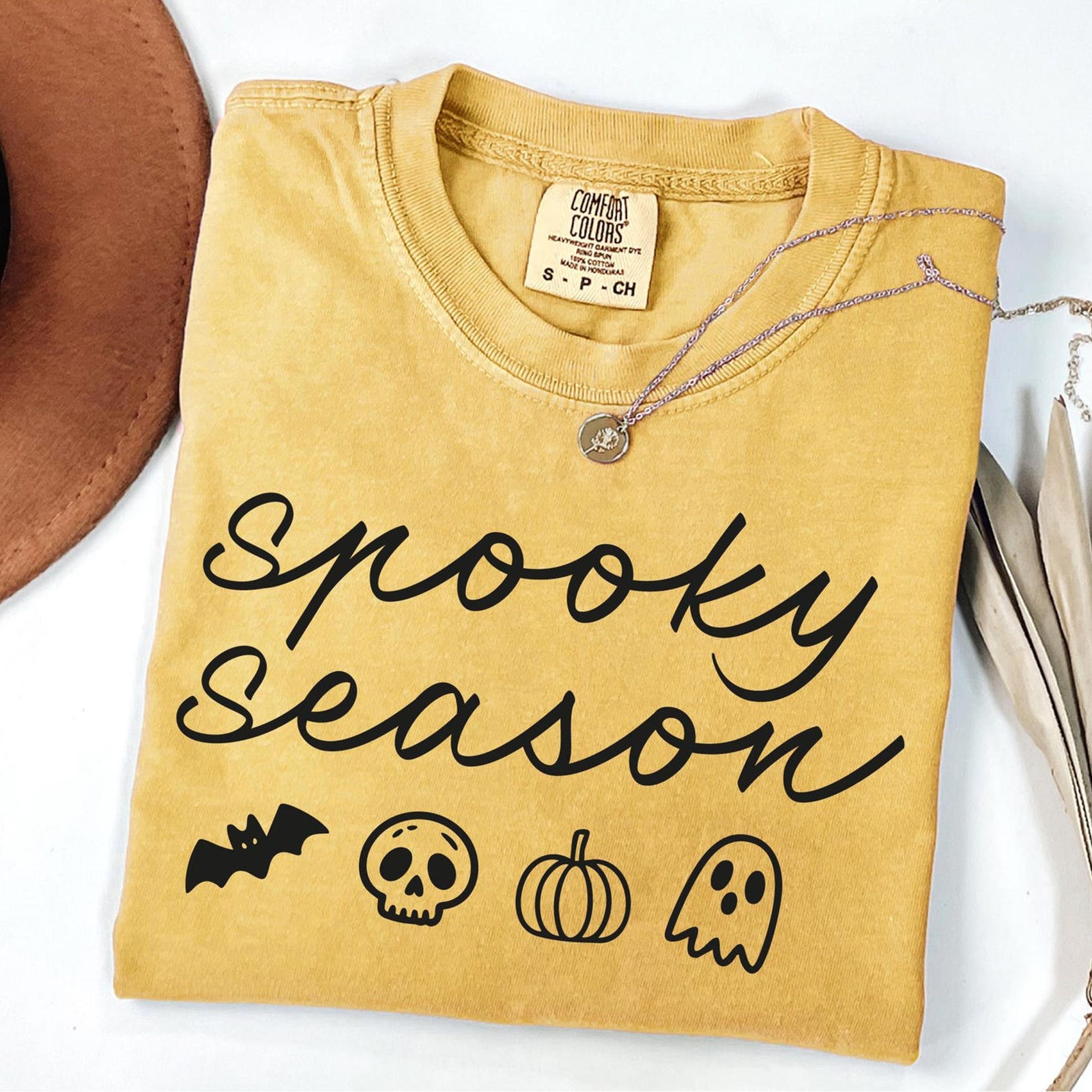 spooky season t-shirt retro halloween graphic tee cute fall shirt
