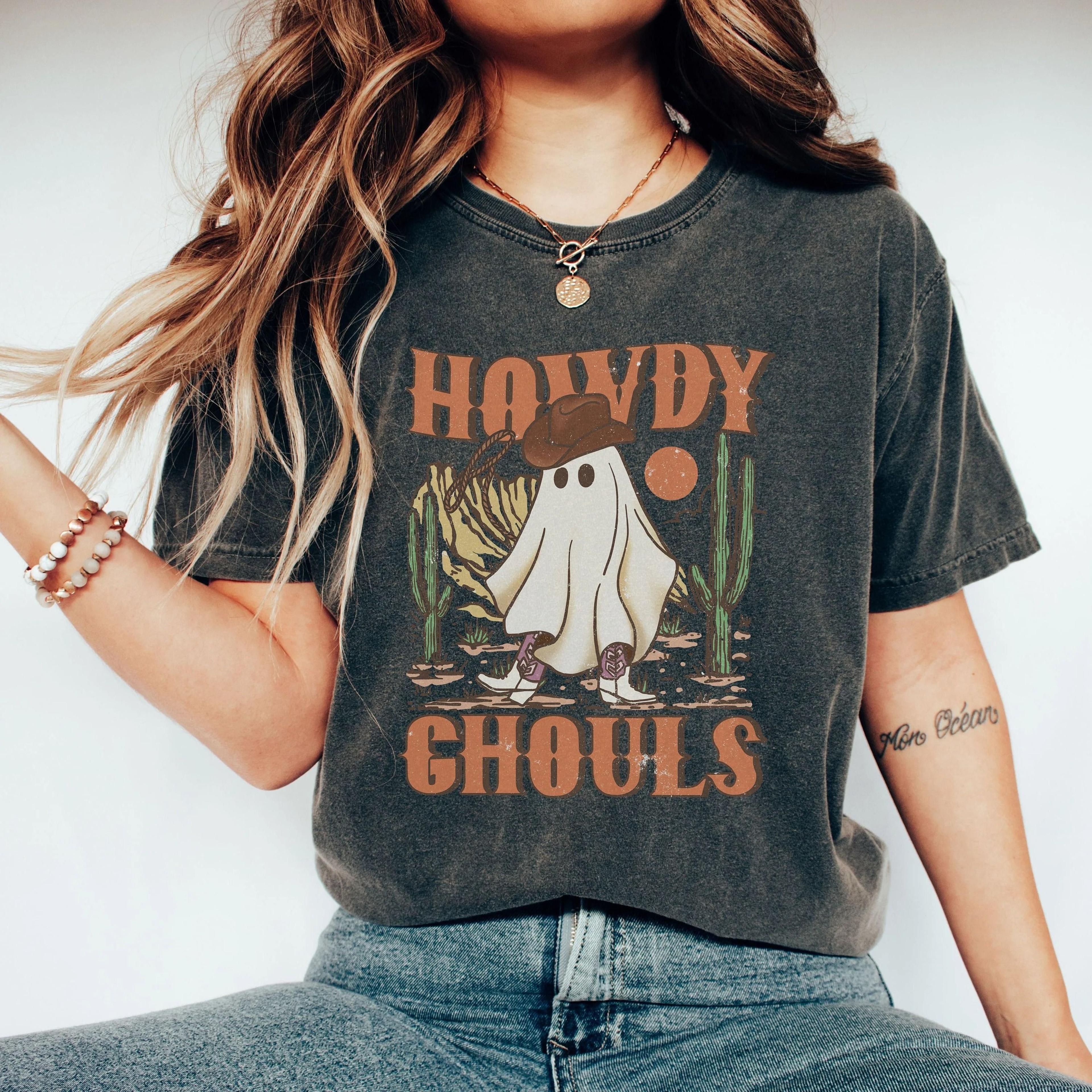 howdy ghouls halloween tee western ghost