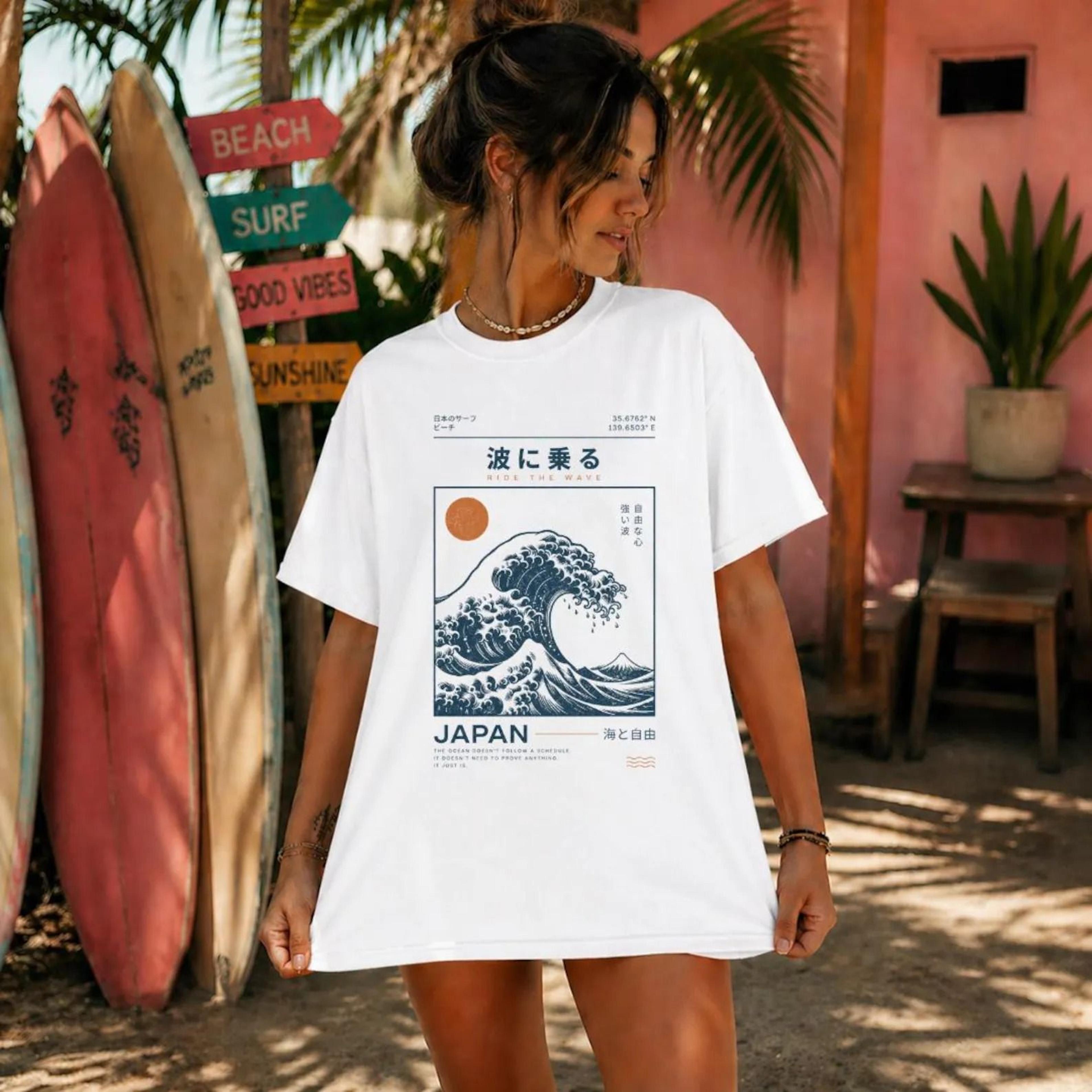 japanese wave art shirt vintage japan graphic tee retro ukiyo e ocean wave shirt japanese art lover gift
