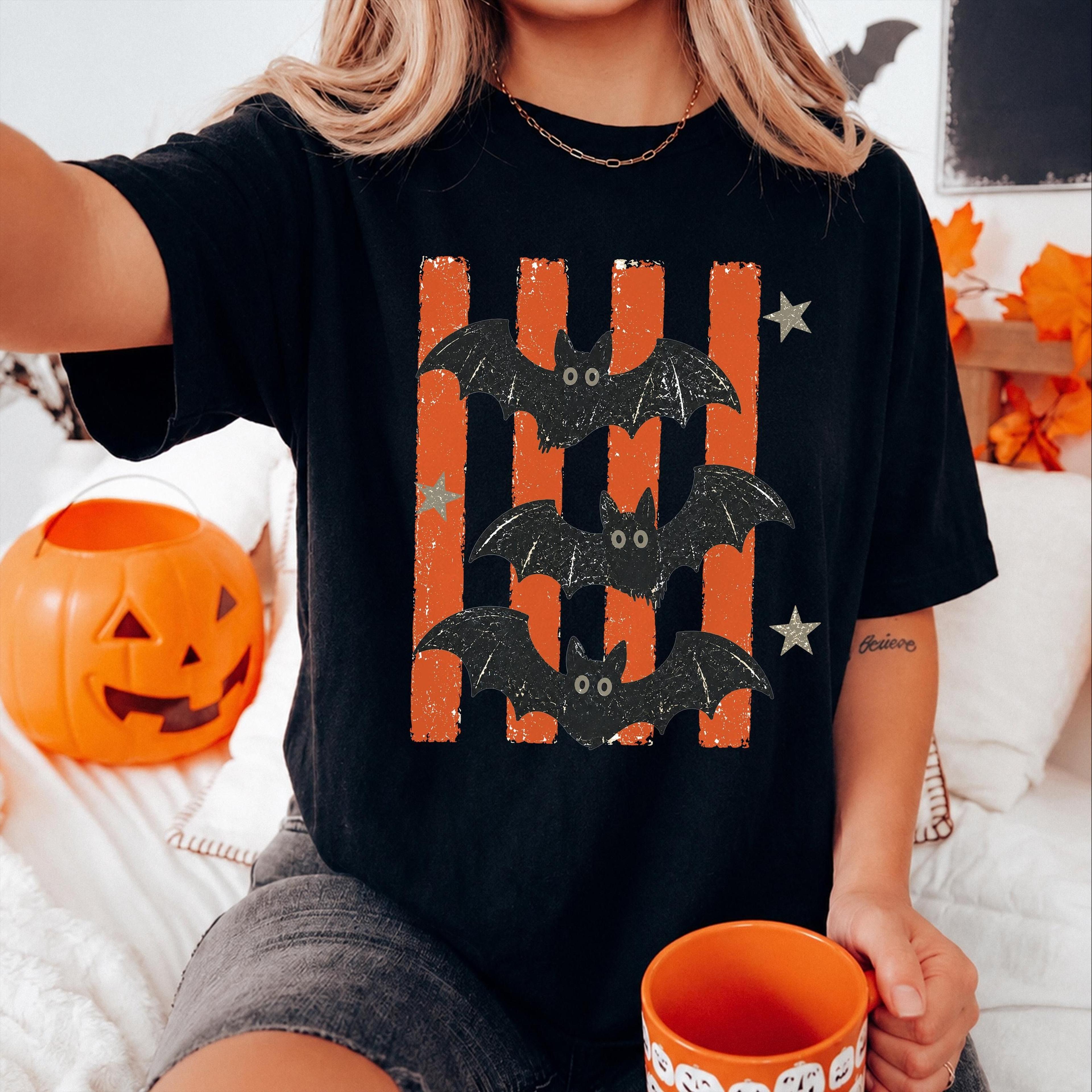 vintage bat halloween t-shirt retro spooky season tee, boho witchy goth apparel, cute oversized cottagecore gift