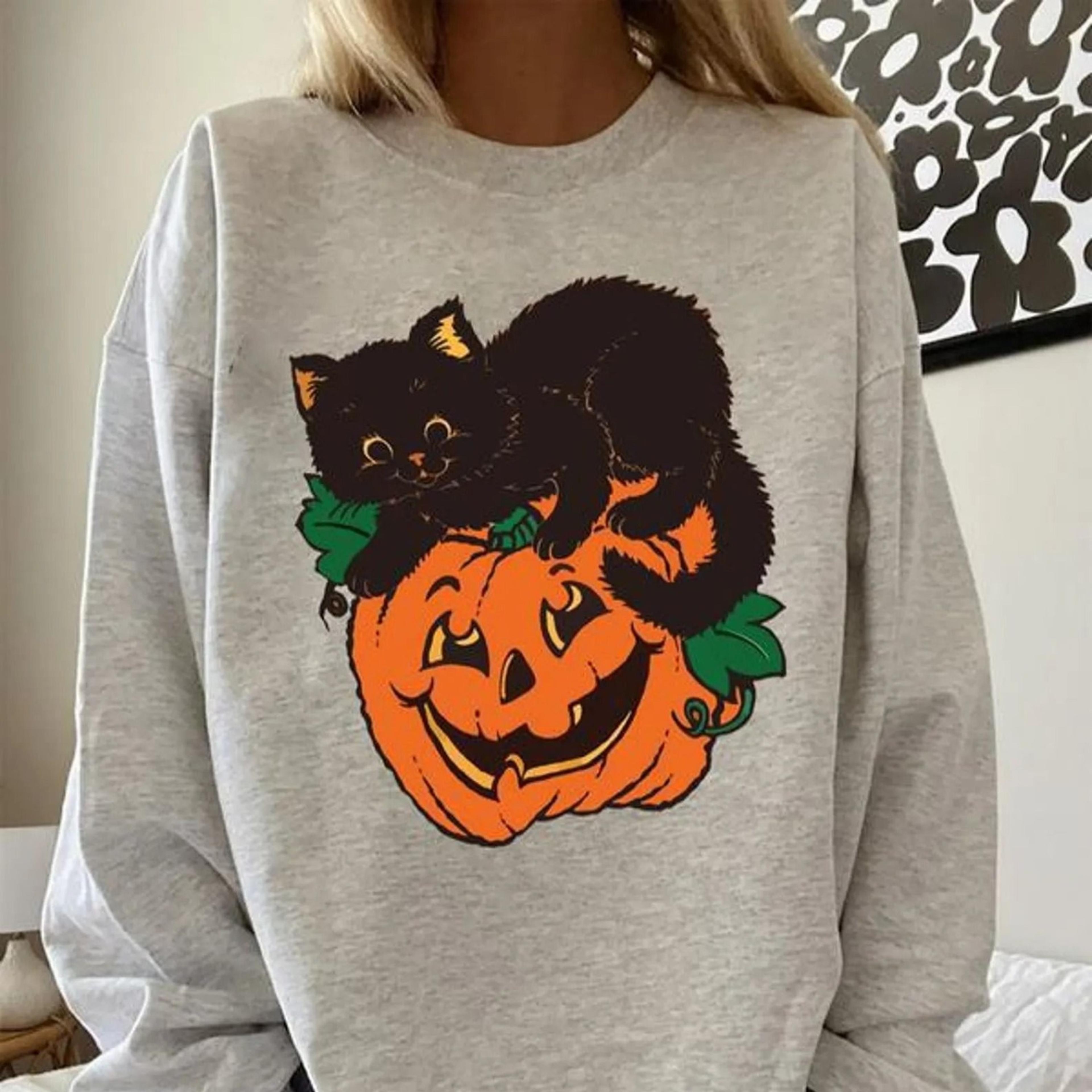 vintage black cat sweatshirt retro halloween crewneck