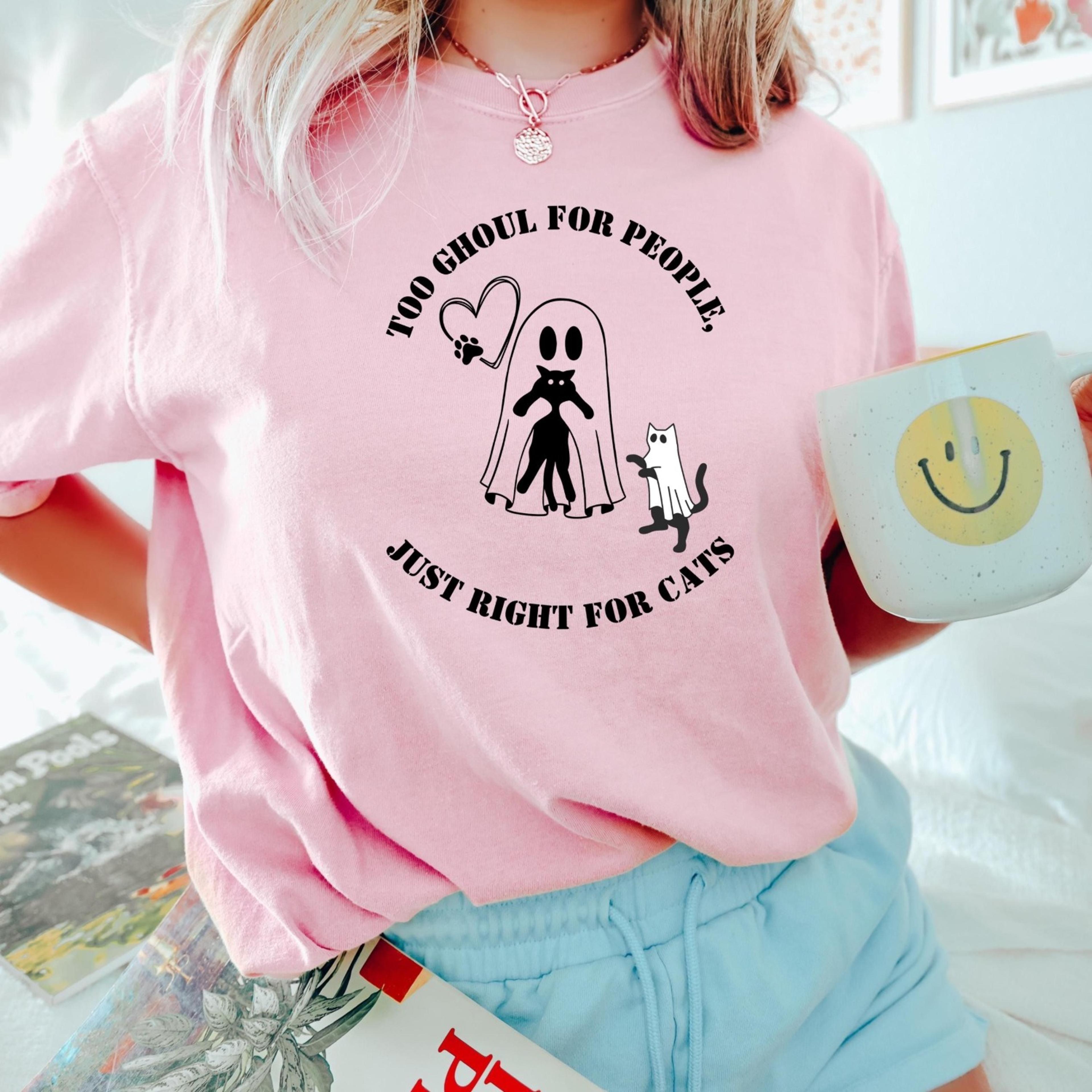 lack cat pumpkin sweatshirt, ghots cat shirt, retro halloween t shirt, gothic halloween cat mama shirt