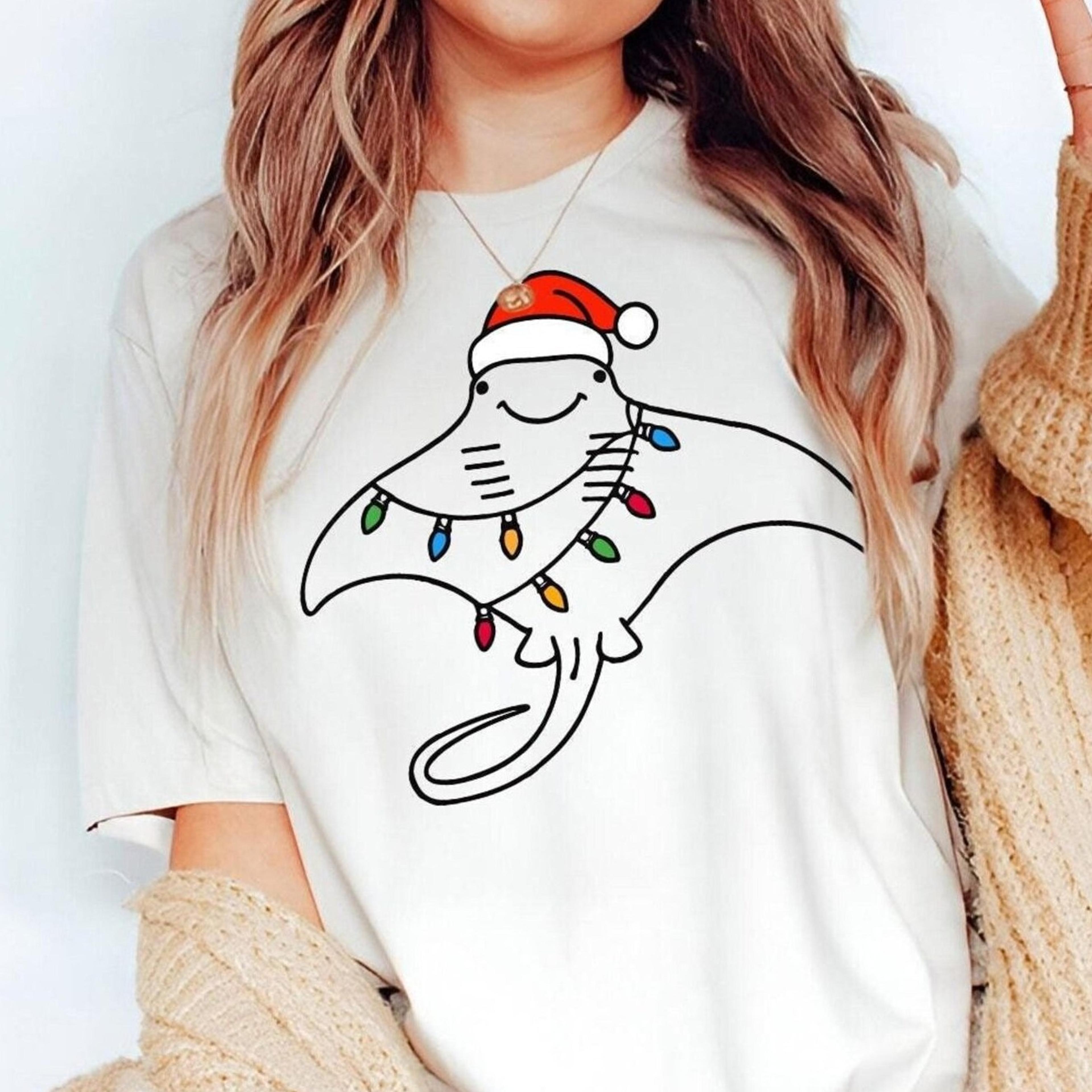 christmas manta ray shirt | manta ray christmas gift | marine life xmas tee | ocean lover shirt | sea life holiday shirt