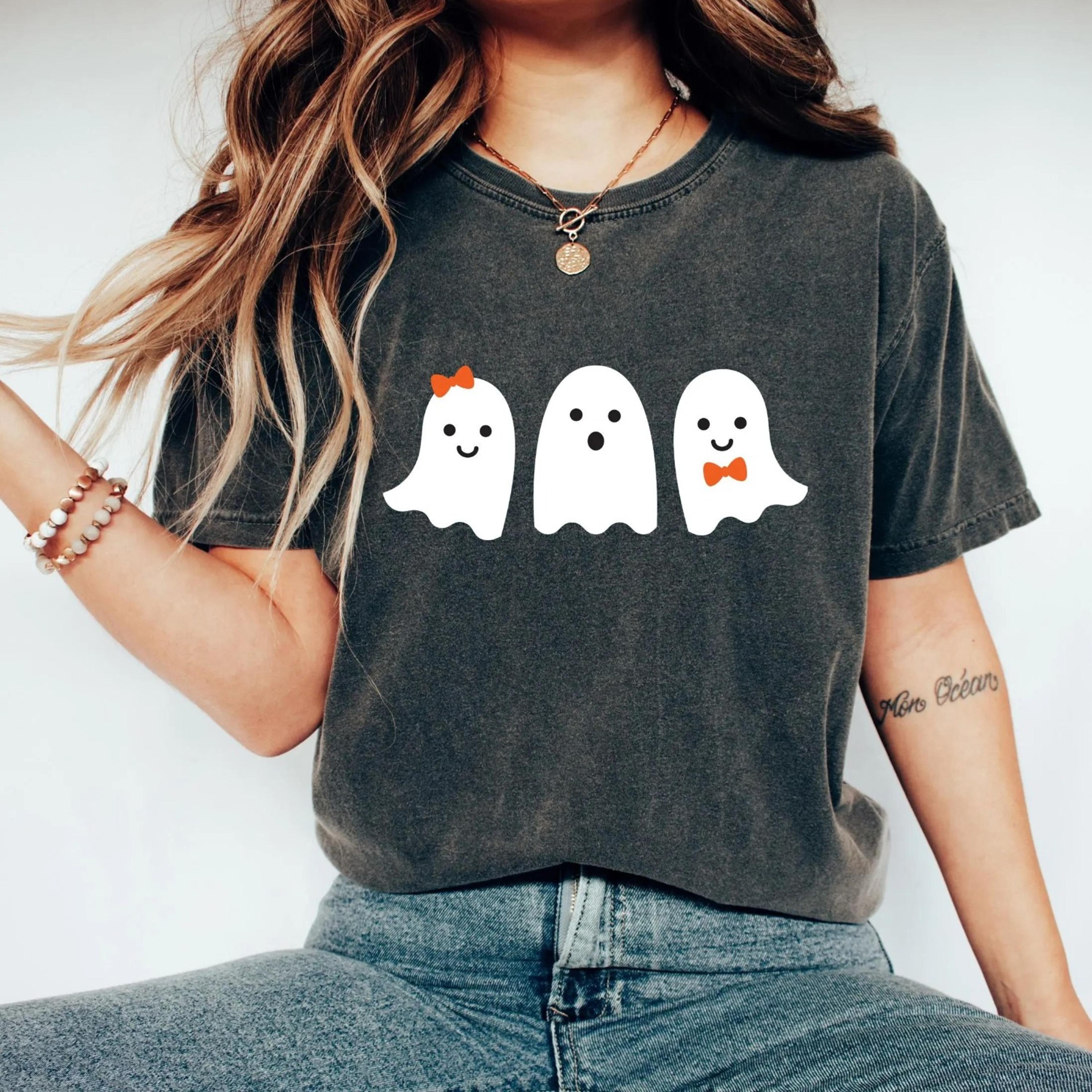 spooky cute ghost sweatshirt, halloween ghost shirt, halloween lover gift, spooky preppy halloween tee, aesthetic fall