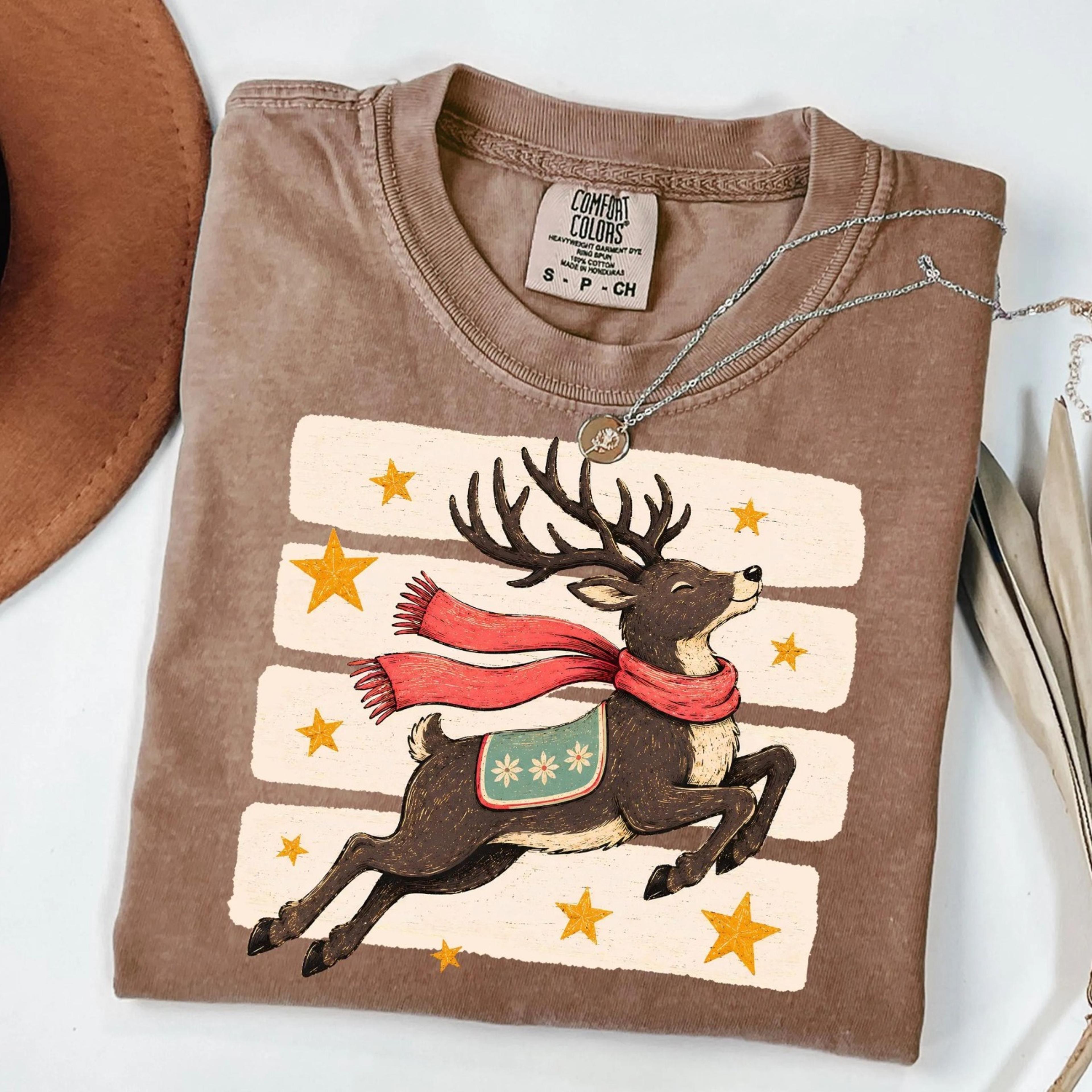 retro reindeer t-shirt, cute christmas deer tee, vintage holiday graphic shirt, festive winter rustic xmas t-shirt
