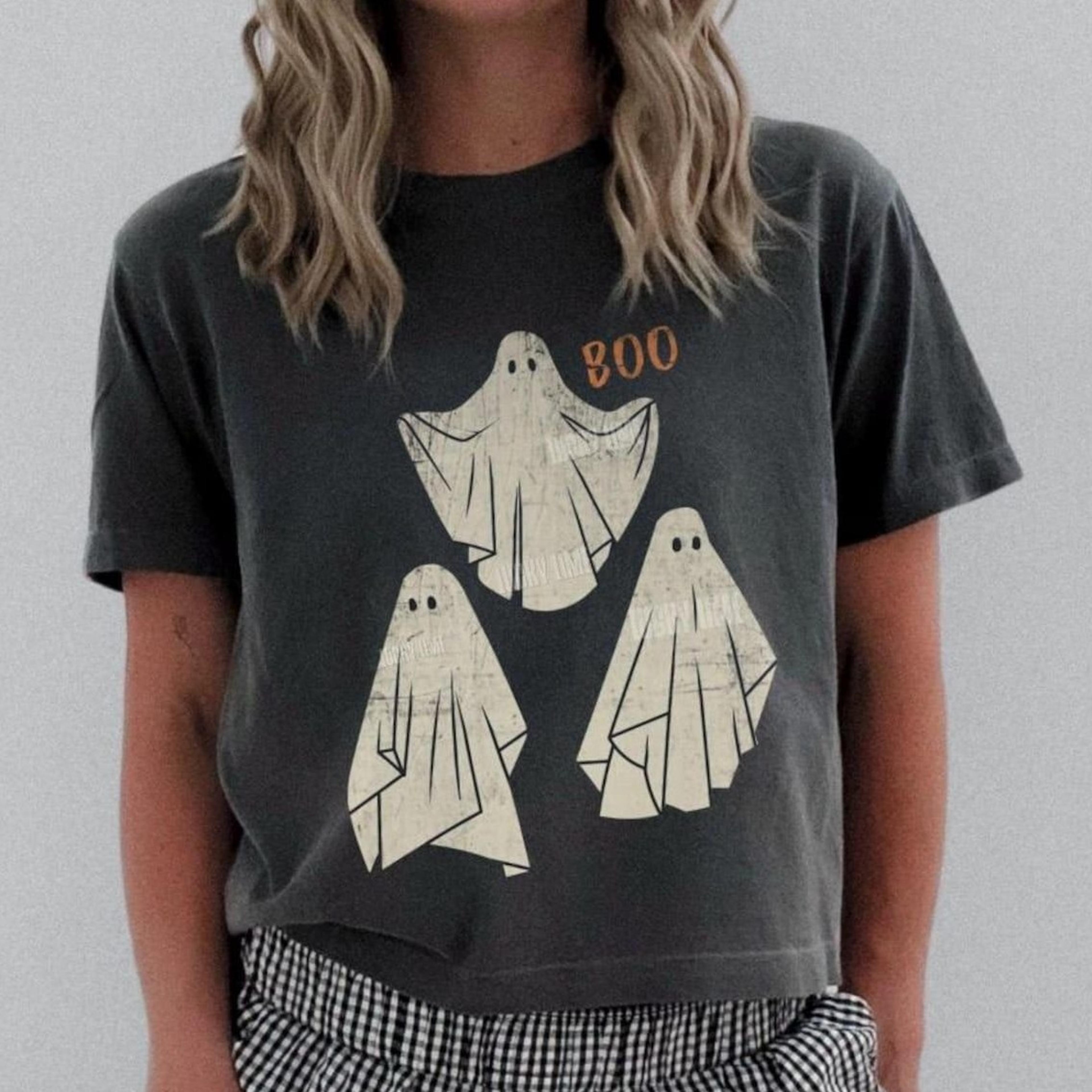 retro ghost cropped shirt, womens boxy tee, halloween shirt, vintage haunted house shirt, spooky season