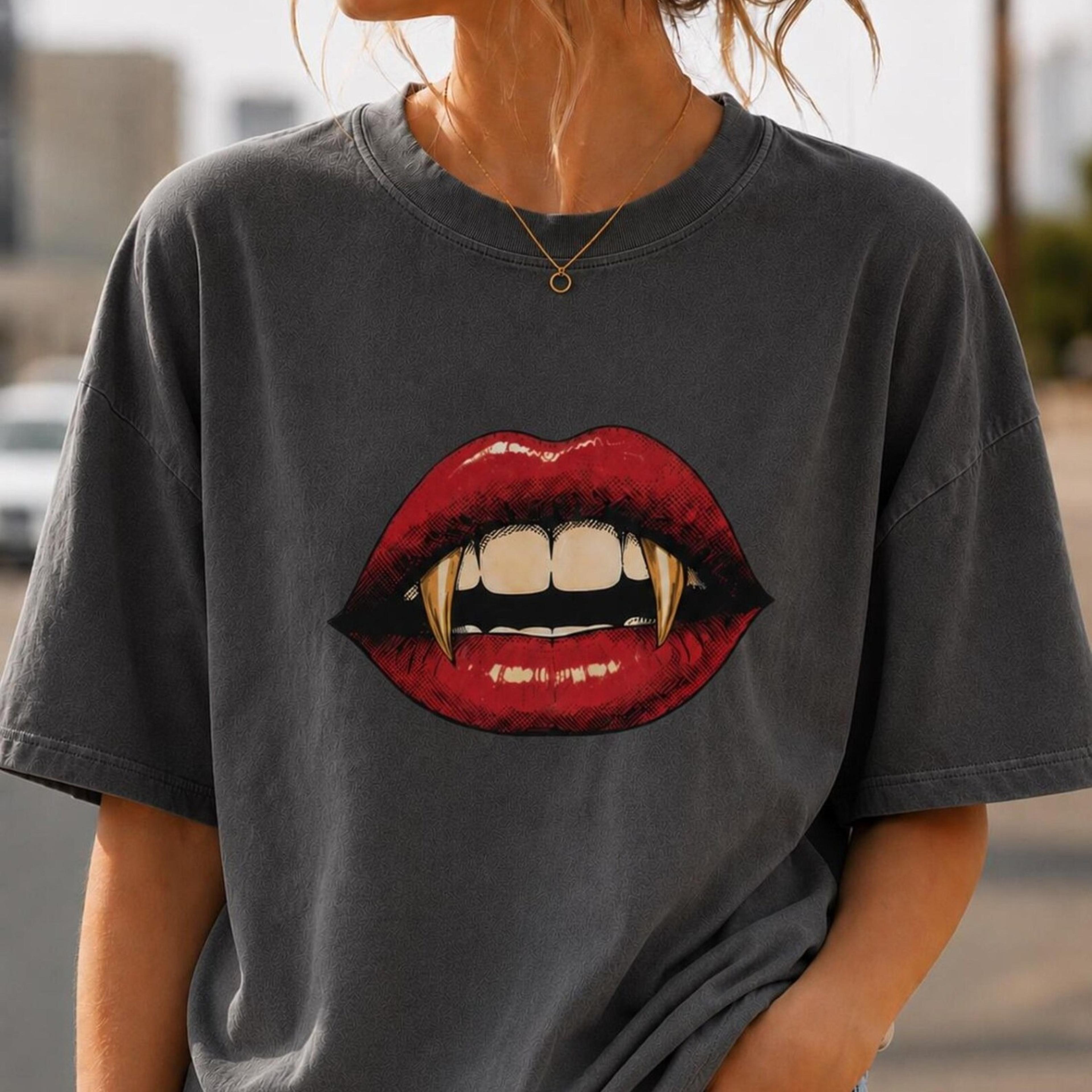 vampire lips halloween tee – gothic graphic t-shirt