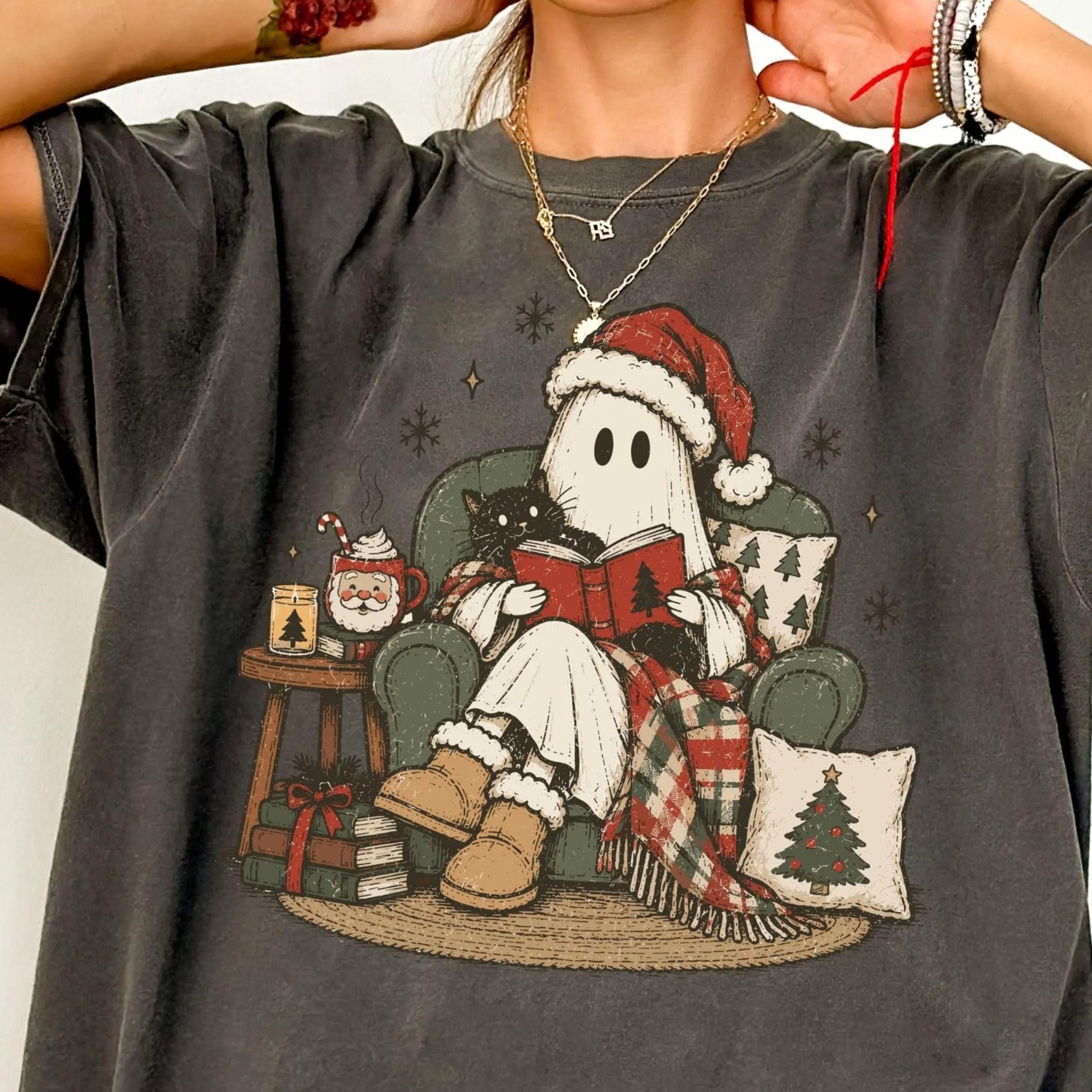christmas reading ghost shirt | book lover tshirt | cat and ghost christmas shirt tee