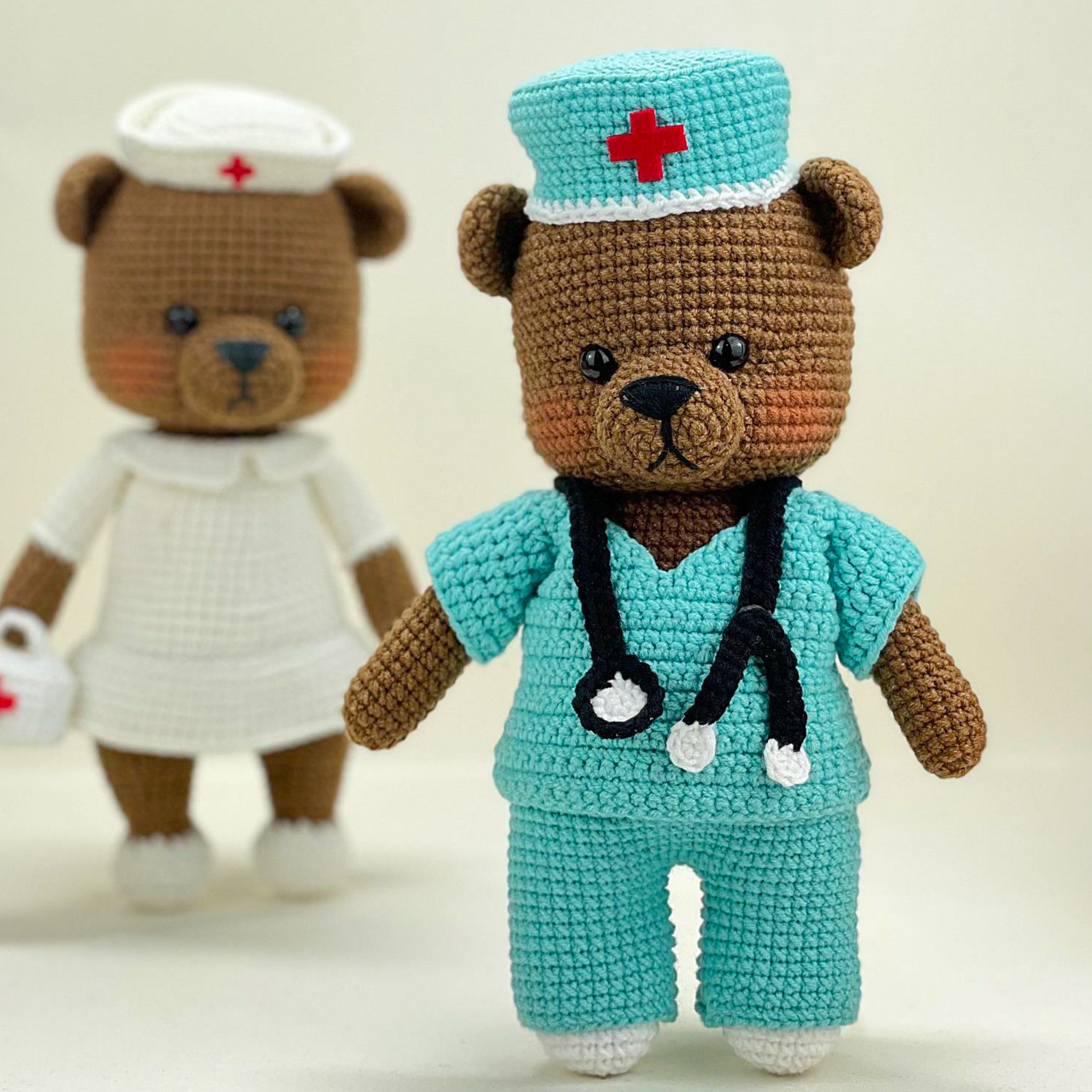 create your own stunning medbrat doctora bear doll with our crochet pattern
