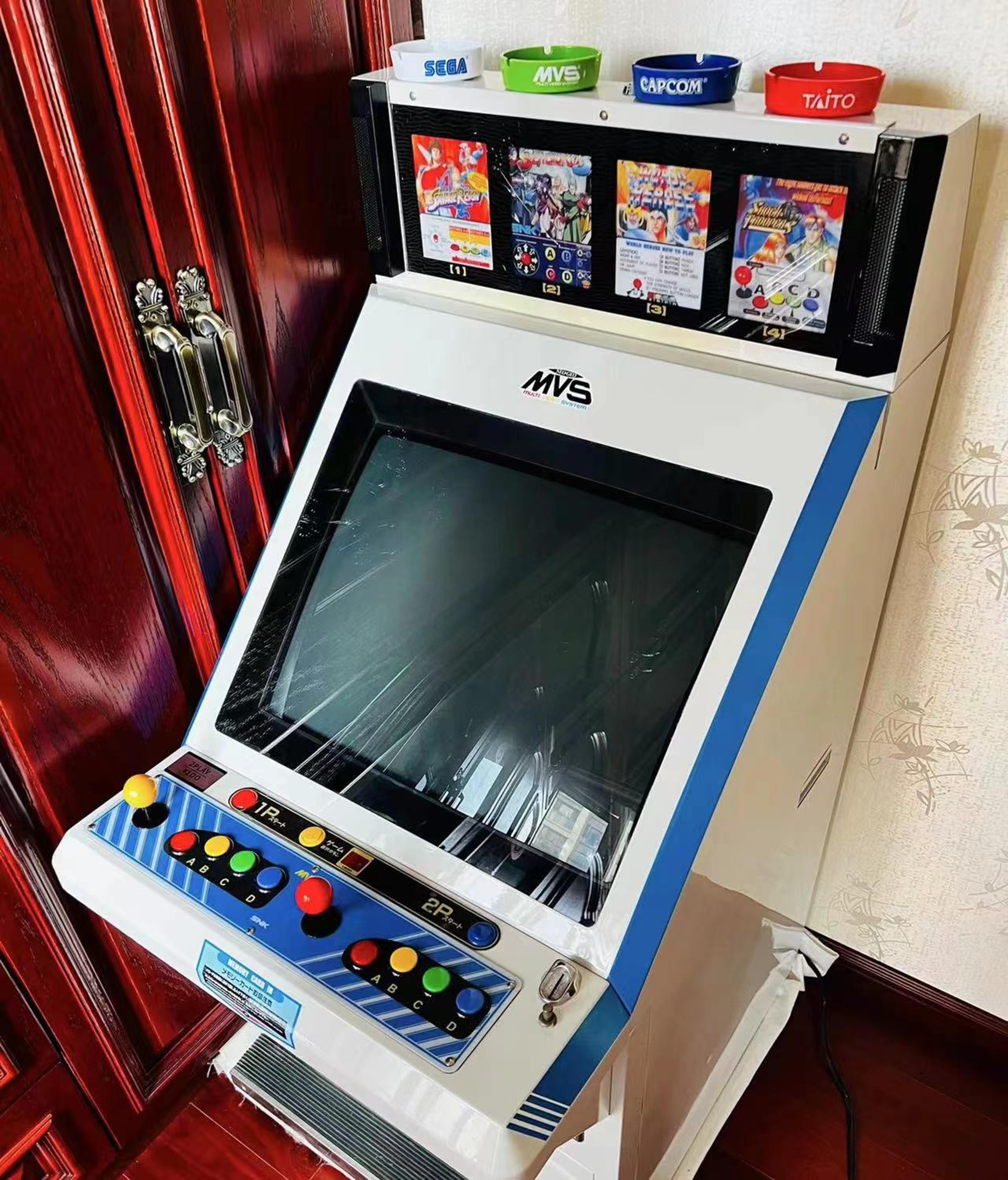vintage gaming style ashtray, arcade themed cigarette holder for decoration