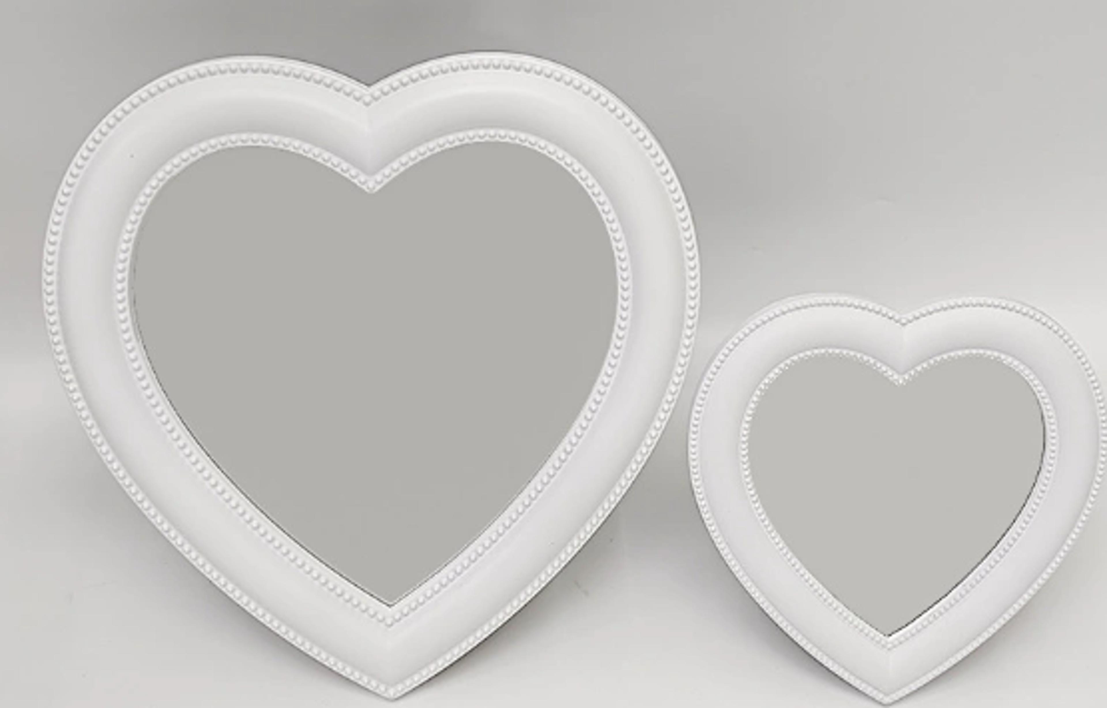 cute heart-shaped cosmetic mirror, elegant wall decor for girls, gift for women, bedroom living room mirror