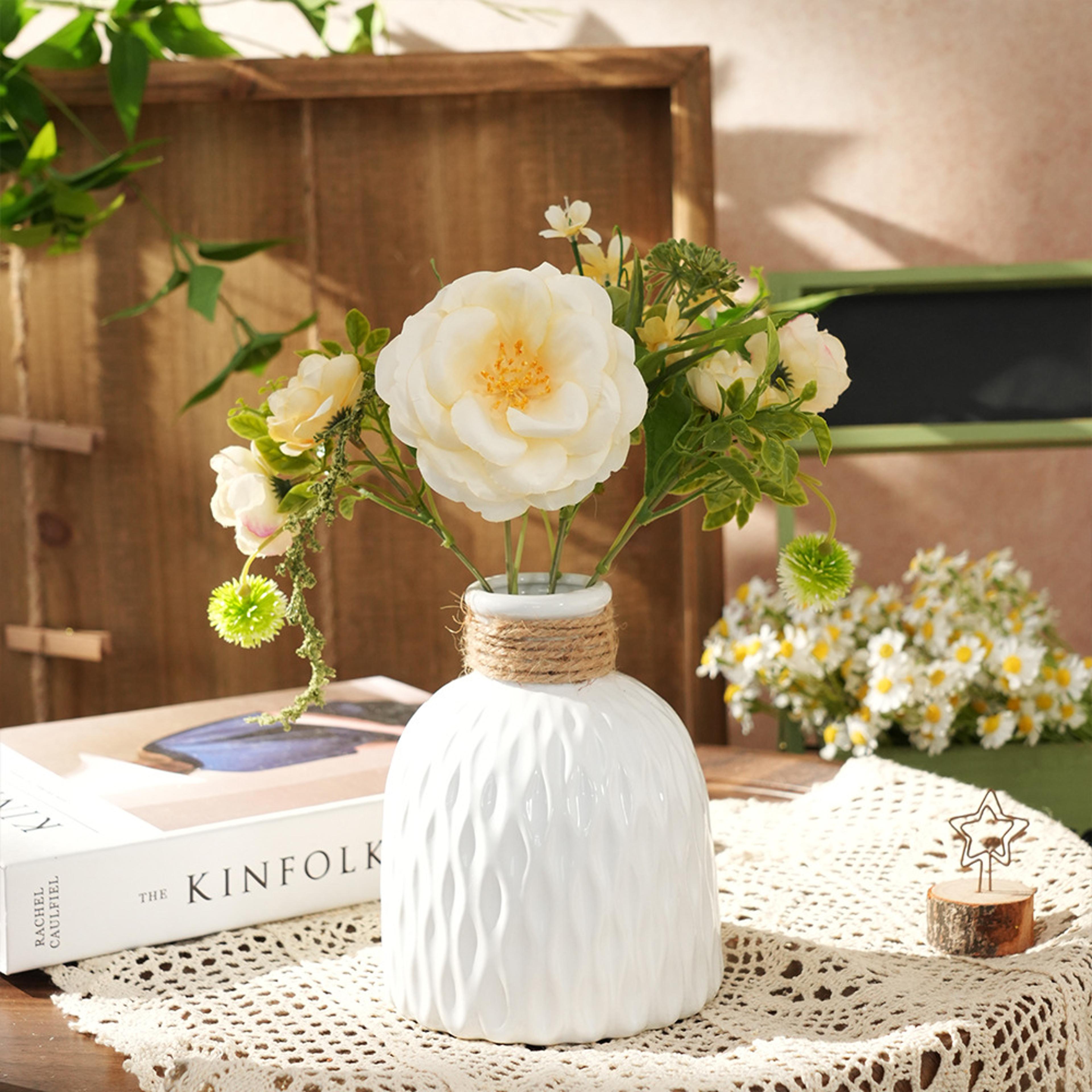 minimalist vase, scandinavian home decoration, water ripple style, small flower arrangement vase, twine plastic