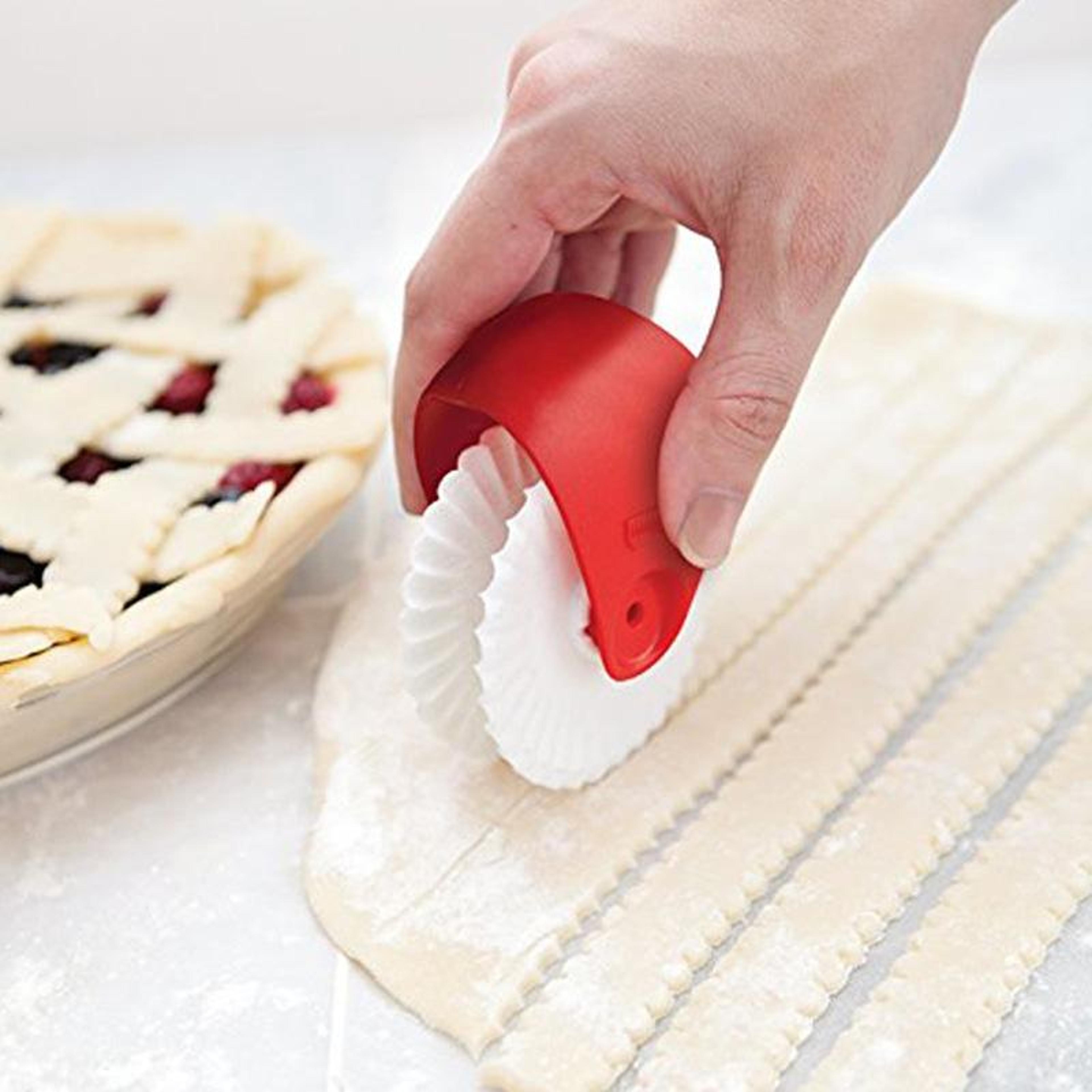 stainless steel pasta cutter wheel manual noodle roller for precise baking and dough cutting