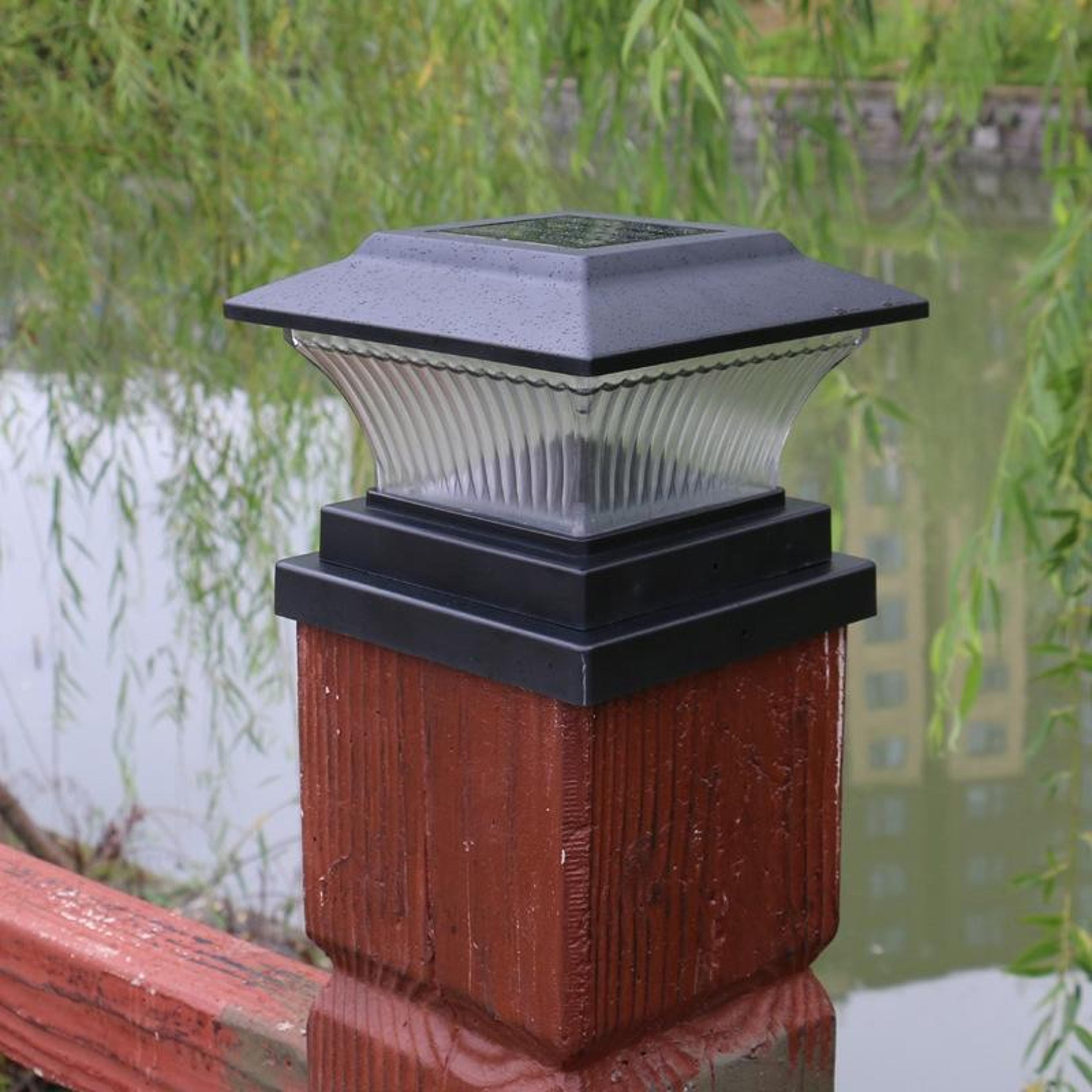 solar garden light waterproof led column lamp for outdoor fence and pathway lighting