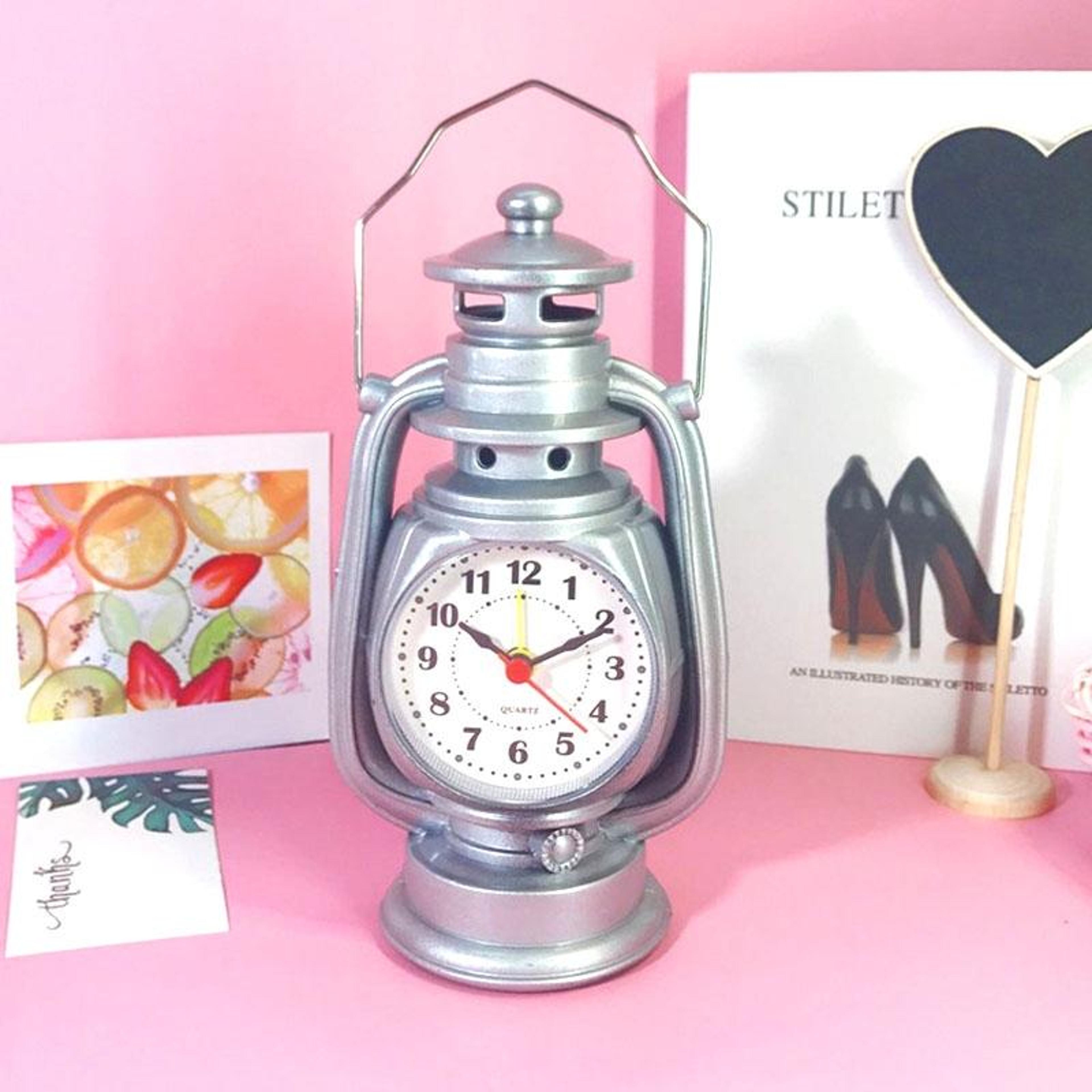 vintage oil lamp style retro table clock decorative alarm clock for home & office