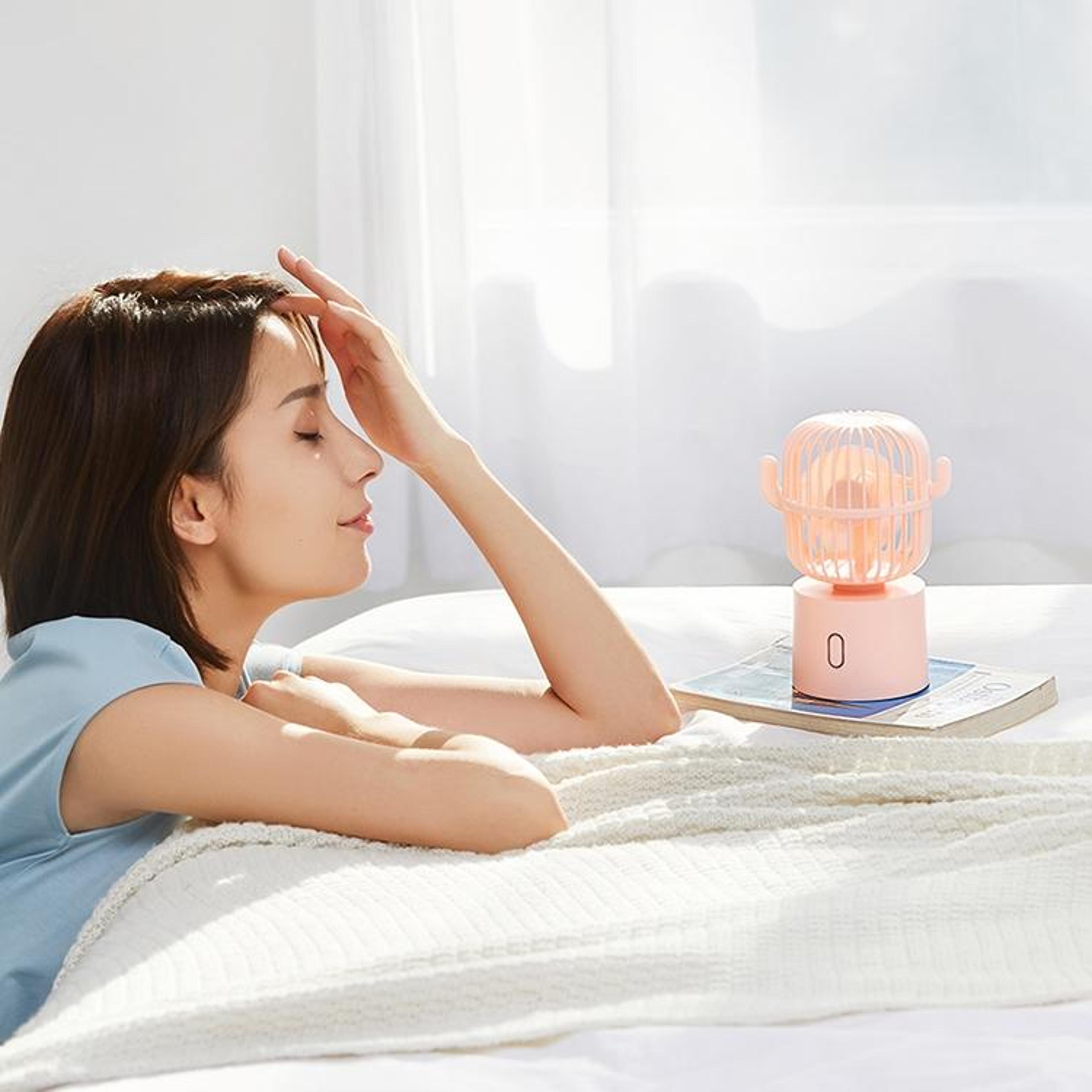 f6 portable mini fan usb rechargeable desk fan with 80° oscillation and 3-speed cooling