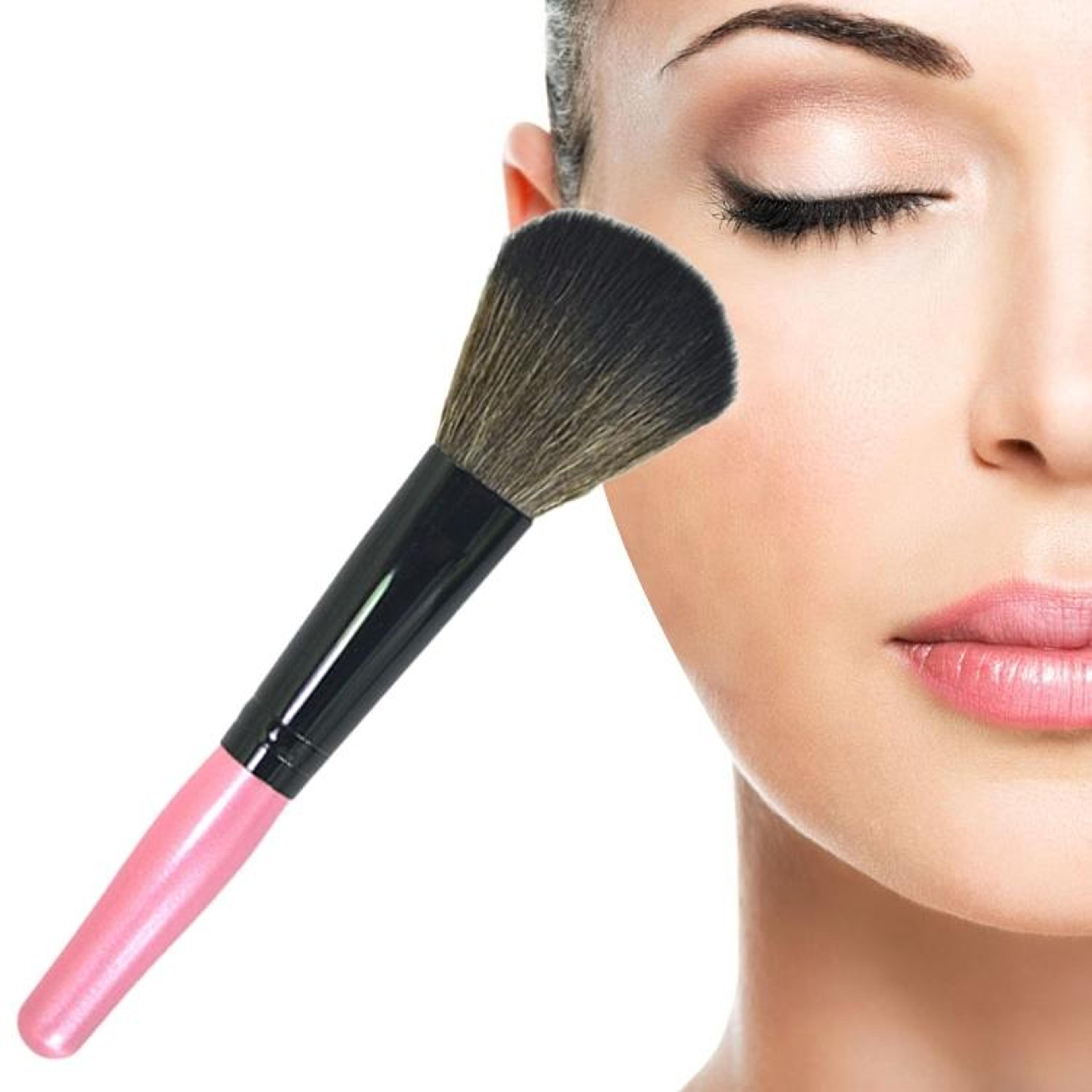 soft kabuki foundation brush wooden handle makeup brush for powder blush and liquid foundation