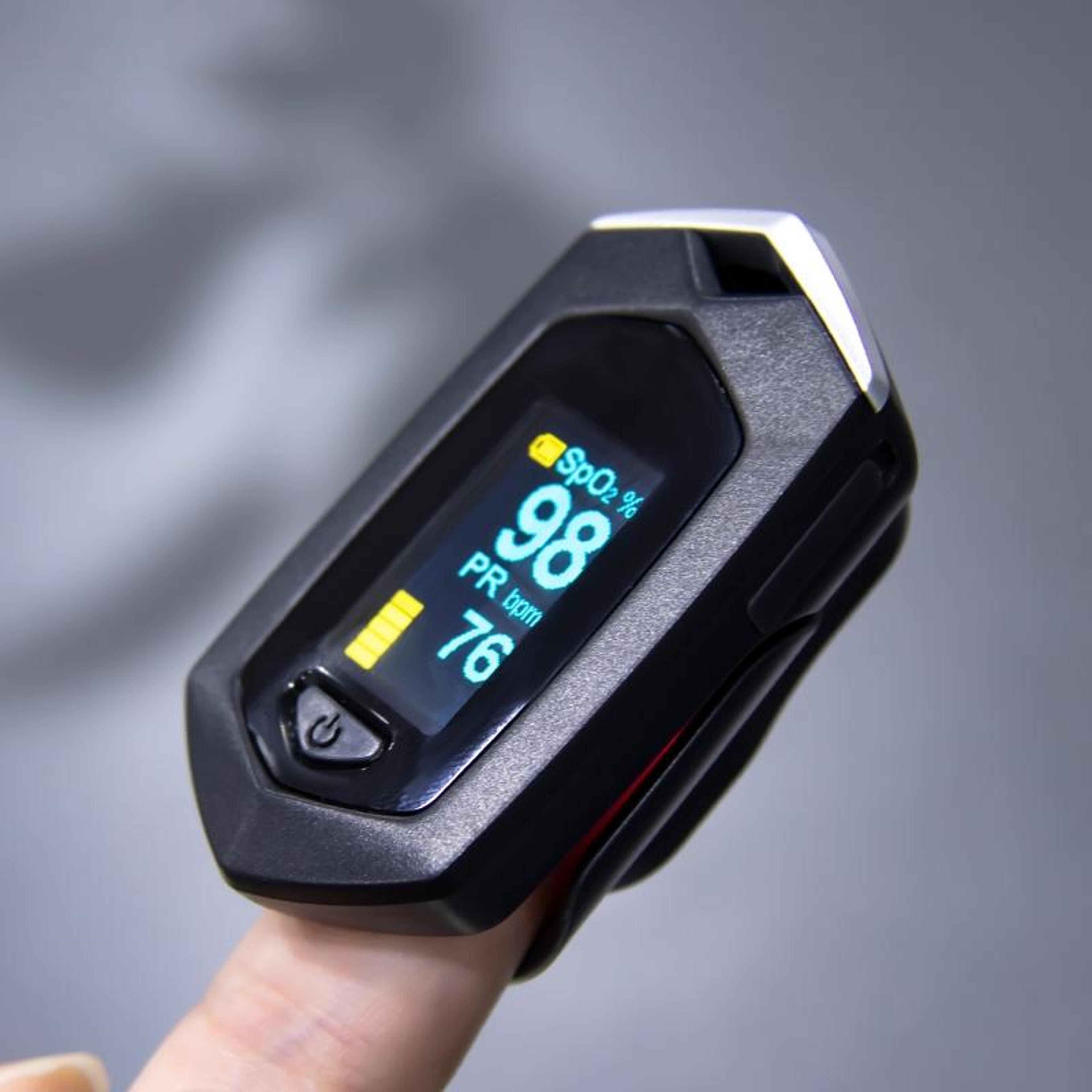 rechargeable fingertip pulse oximeter portable blood oxygen monitor