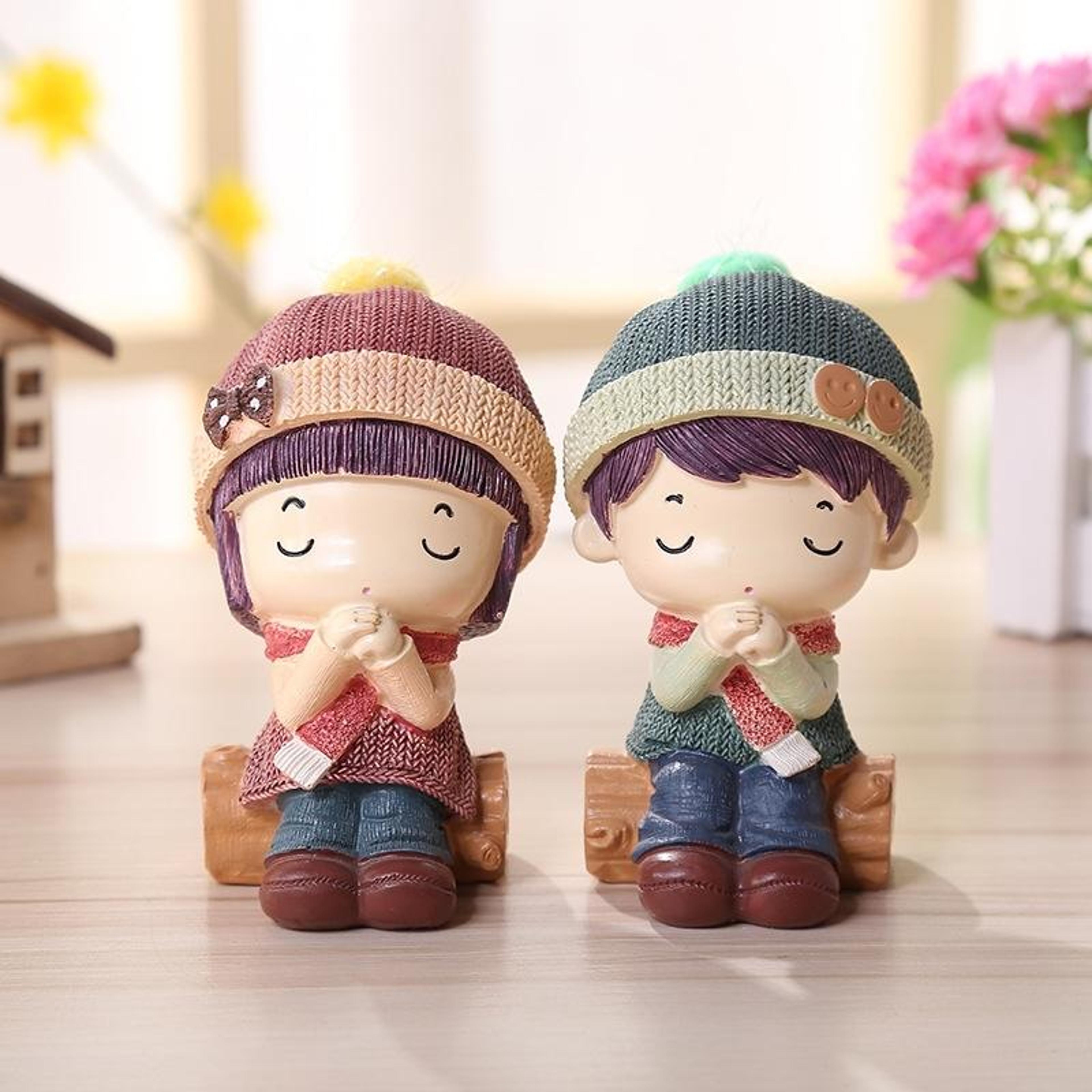 cute resin figurines cartoon couple decor for home, car & desk display