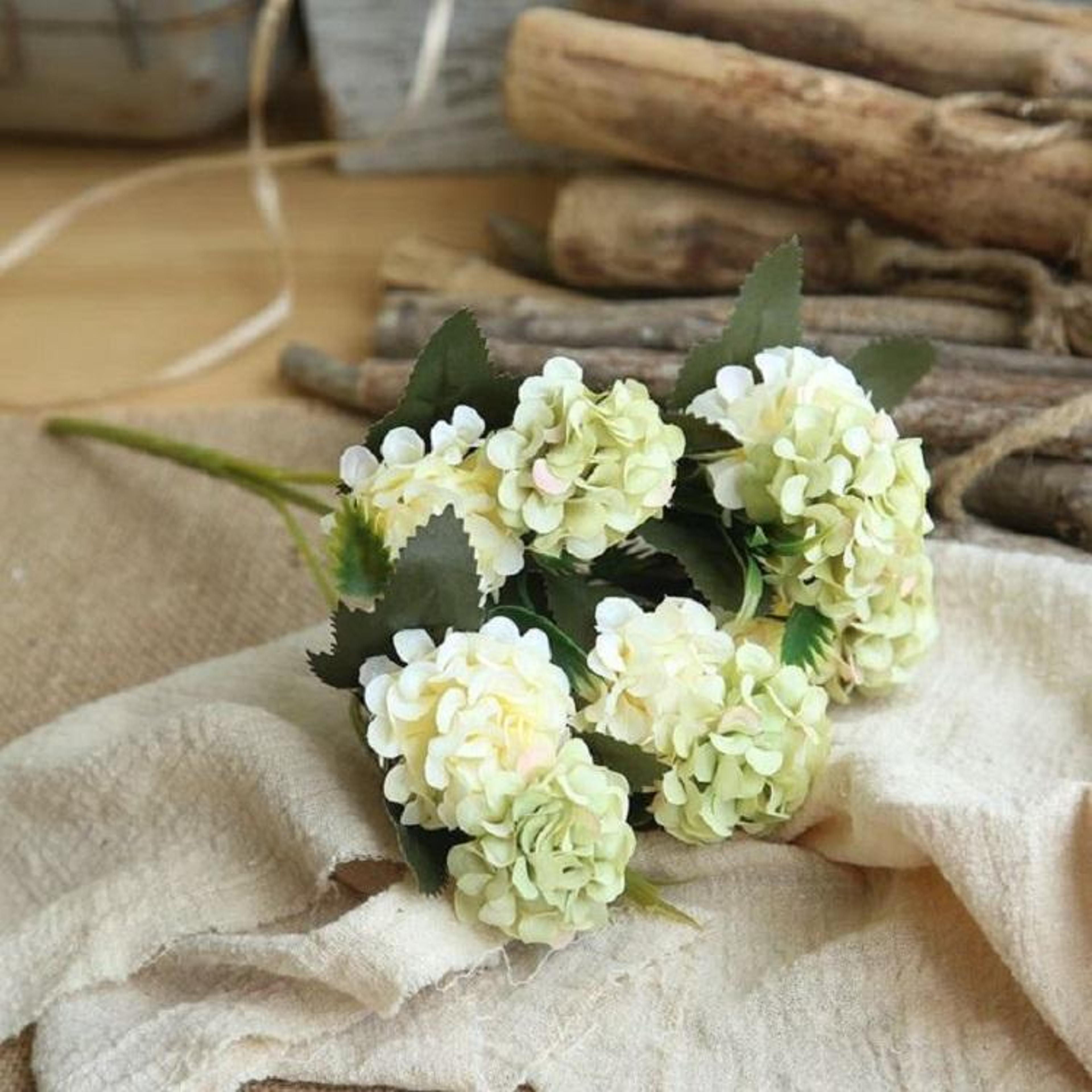 artificial flower bouquet silk chrysanthemum arrangement for home decor & wedding flower decoration
