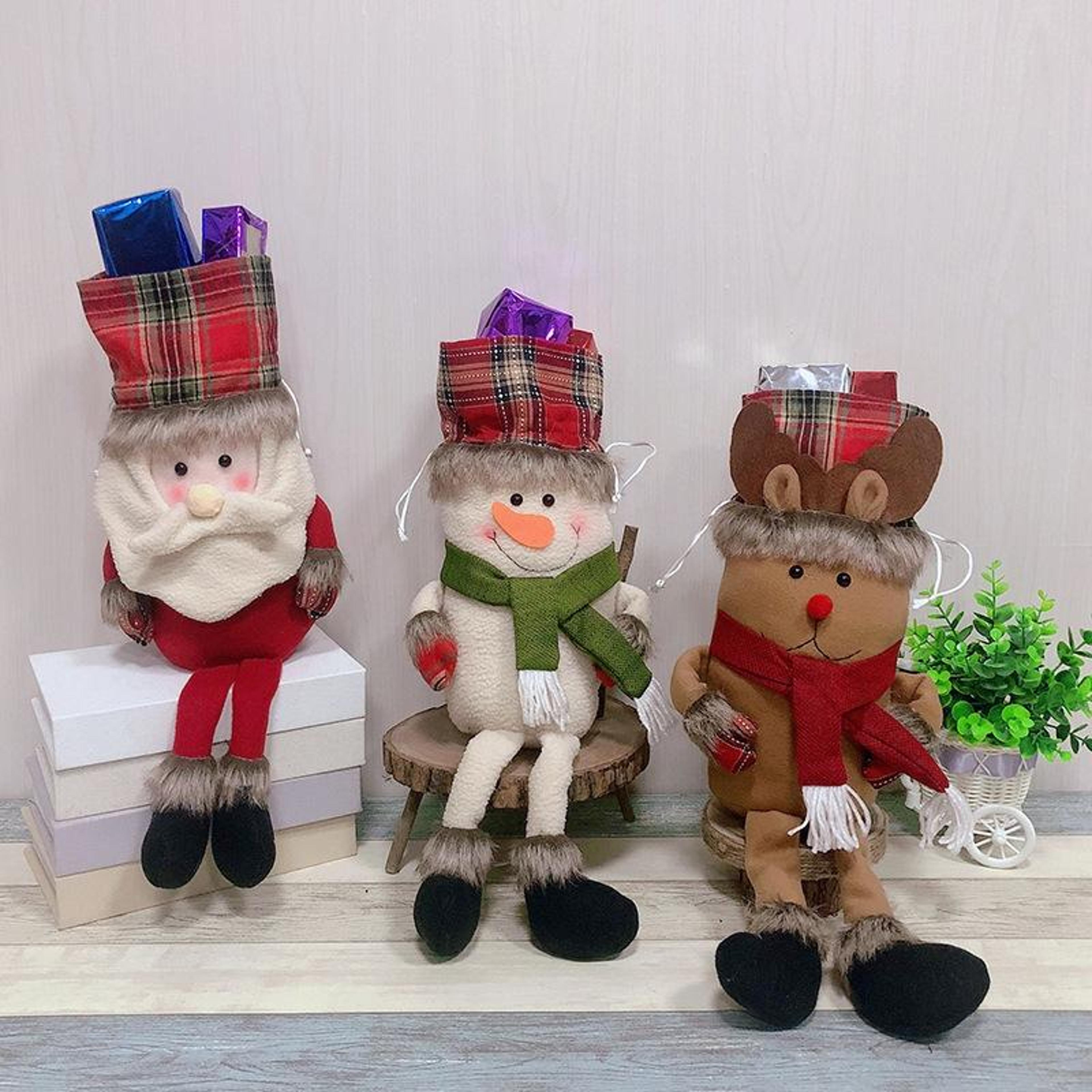 festive christmas drawstring gift bag for candy, treats & holiday gift wrapping