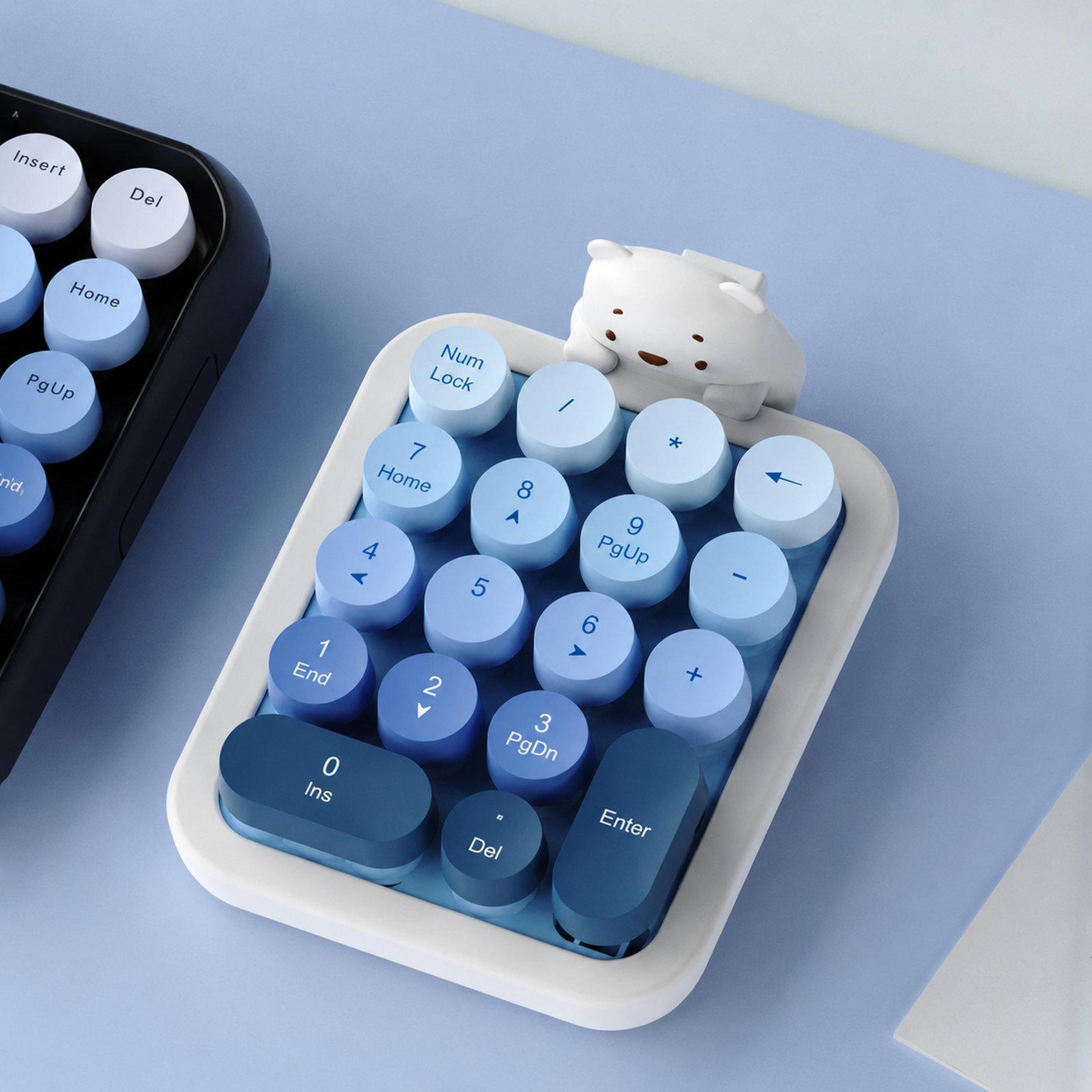 wireless numeric keypad 18-key laptop number pad with silicone bear cover