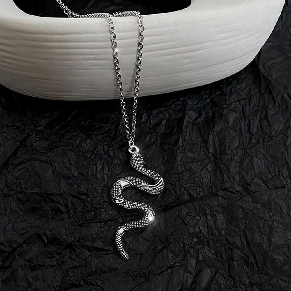 Snake Pendant Necklace With Link Chain Silver