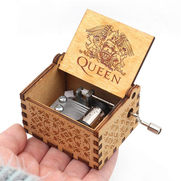 handcrankedwoodenqueenmusicbox4