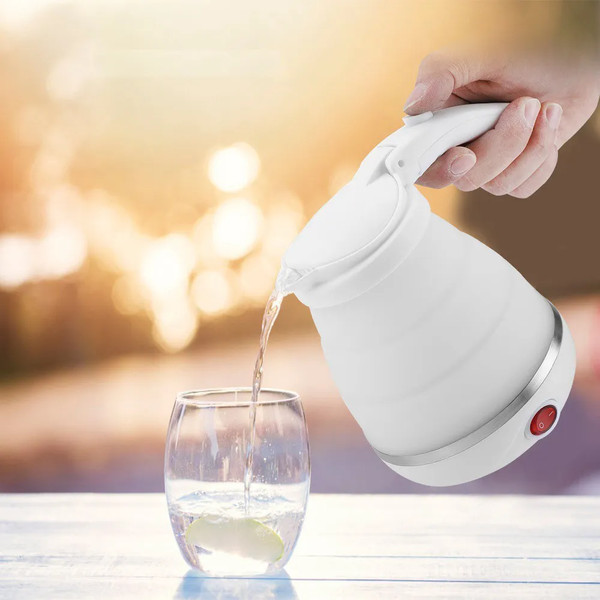 https://www.inspireuplift.com/resizer/?image=https://cdn.inspireuplift.com/uploads/images/seller_product_variant_images/electric-collapsible-travel-kettle-3003/1628249478_collapsiblekettle3.png&width=600&height=600&quality=90&format=auto&fit=pad