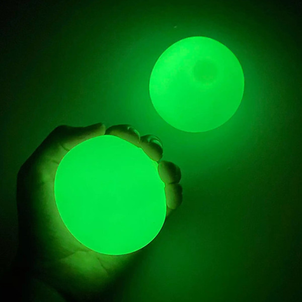 glowinthedarkstickyceilingballs3