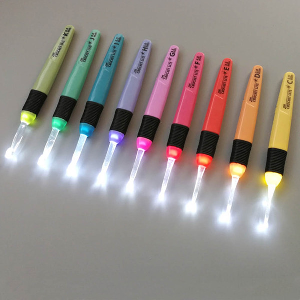 9 LED Crochet Hooks For Effortless Knitting - Inspire Uplift