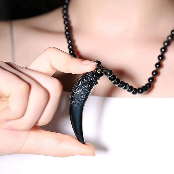 obsidianwolfnecklace