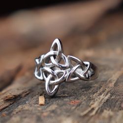 stainless steel silver triquetra ring