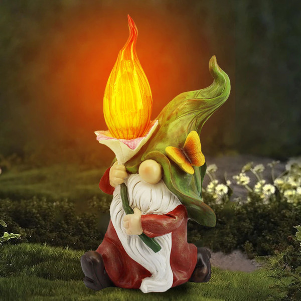 LED Solar Garden Gnome Statues 3.png