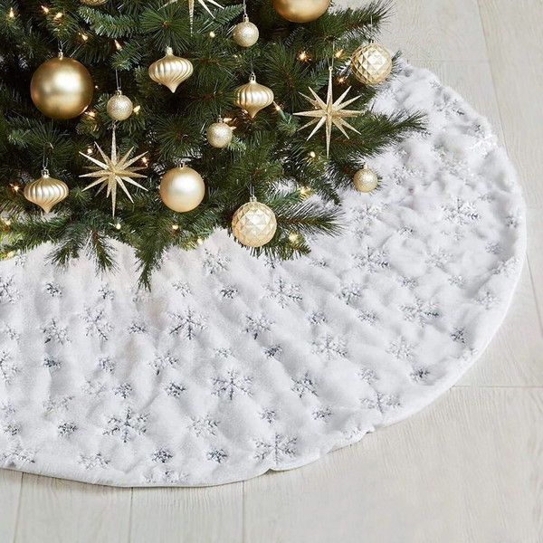 White Snowflake Tree Skirts Christmas Decor.png