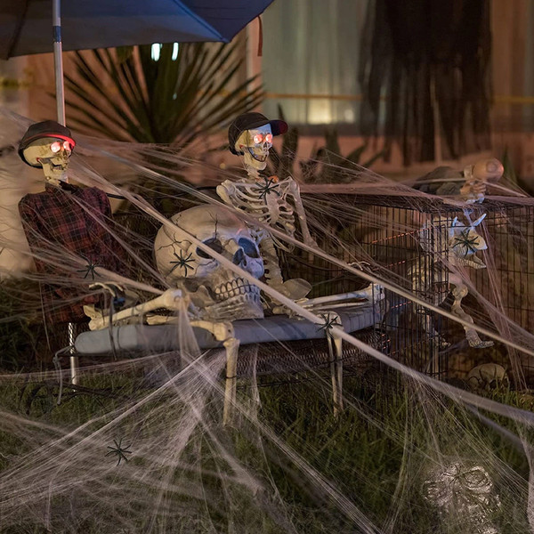 Spooky Halloween Spider Web Décor (2).jpg