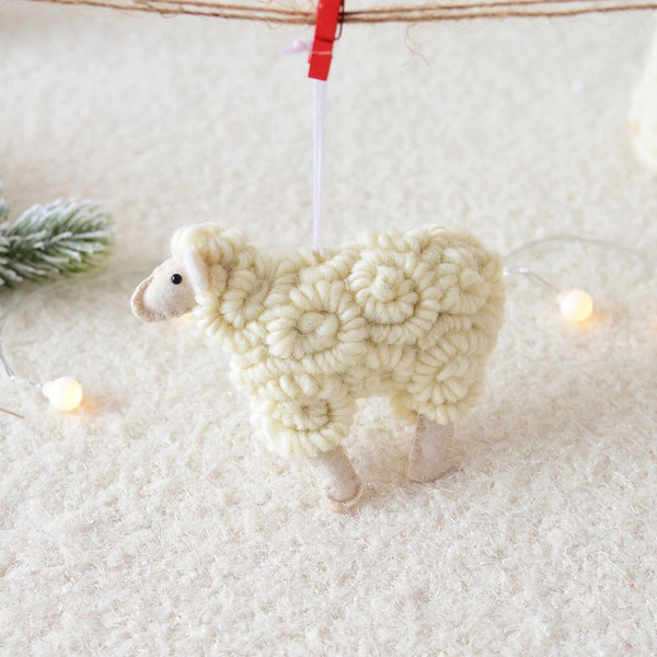 Felt Sheep Ornament For Christmas Decoration.jpg