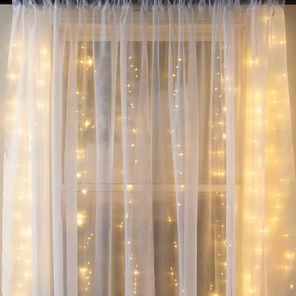 Fairy Curtain Lights (8).jpg