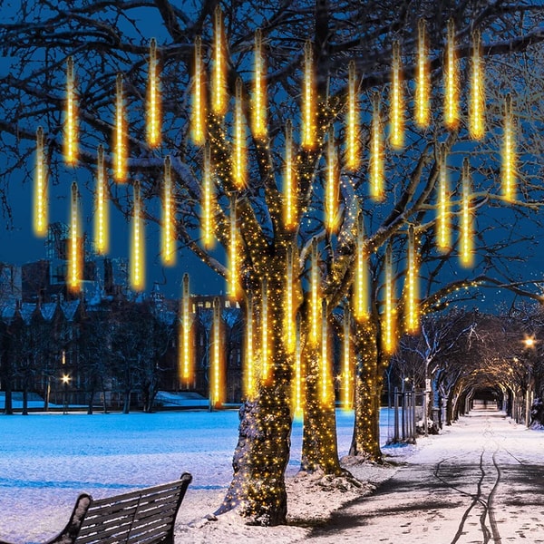 LED Dripping Icicle Lights Outdoor - Enchant Your Christmas | Inspire ...