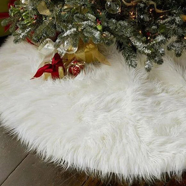 Faux Fur Christmas Tree Skirt (2).jpg