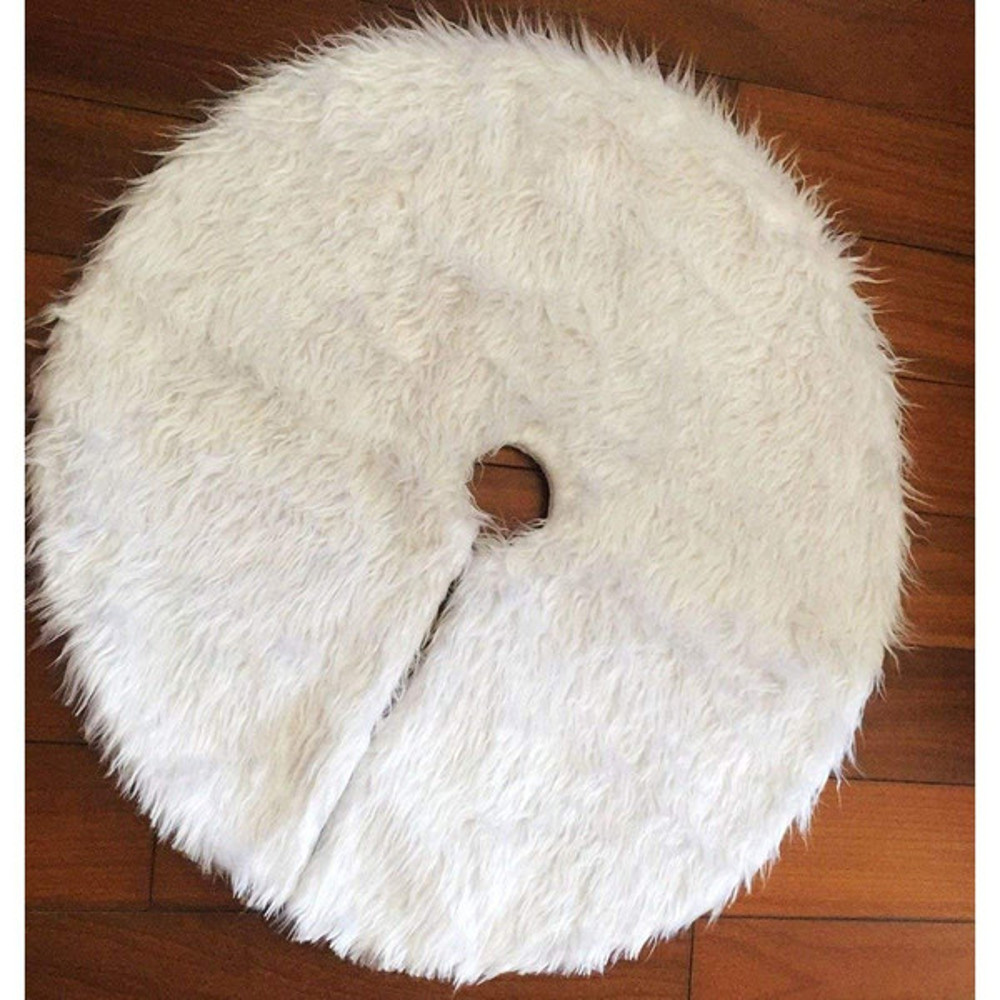 Faux Fur Christmas Tree Skirt (4).jpg