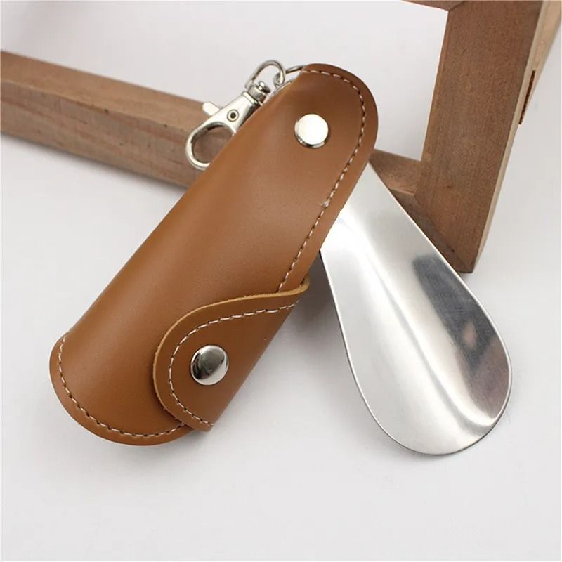 Premium shoe horn with leather grip