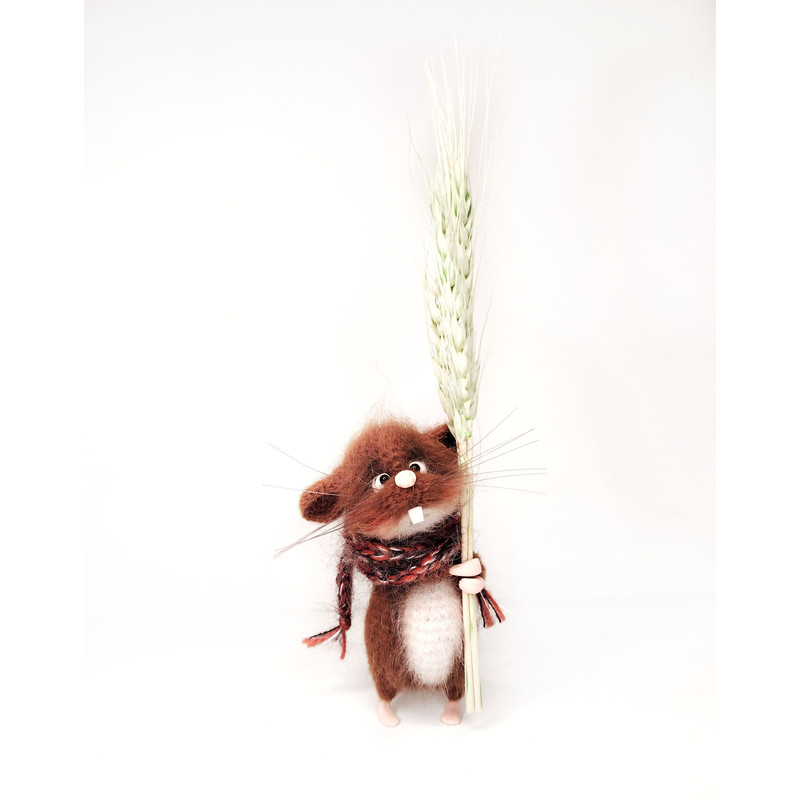 Little Brown Mouse With Spikelets 10 Cm 35 In High 0