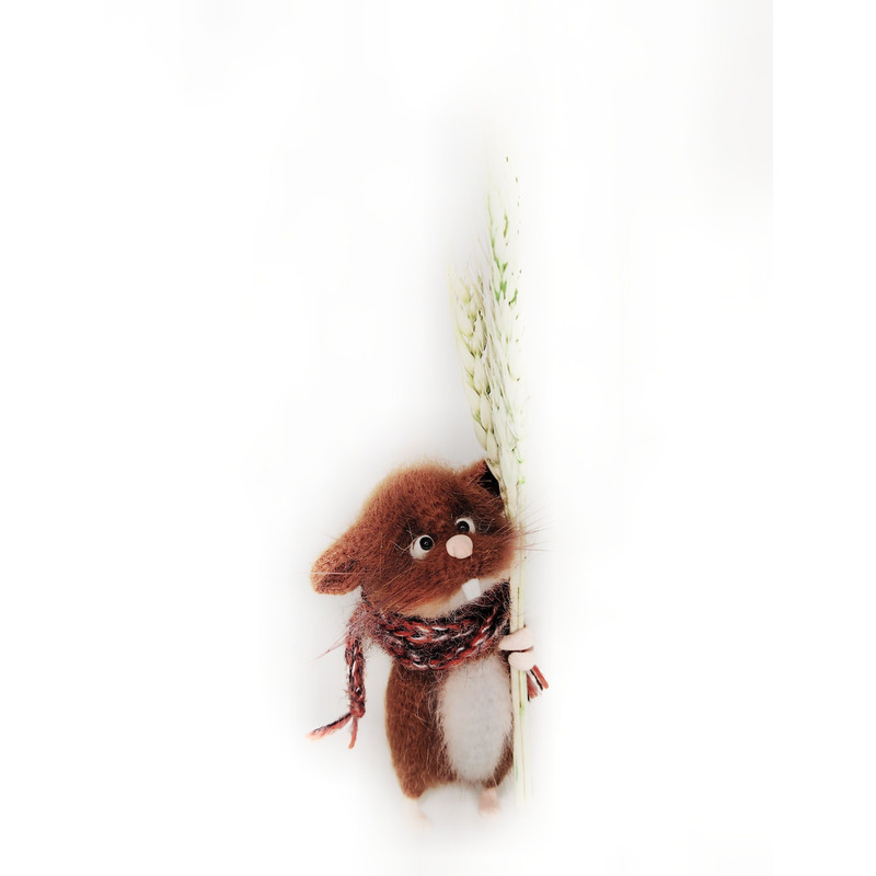 Little Brown Mouse With Spikelets 10 Cm 35 In High 8