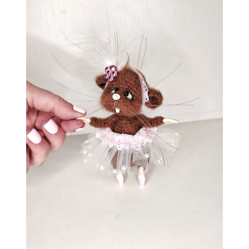 Little Funny Ballerina Mouse 45 Inches Tall In Pointe Shoes 0