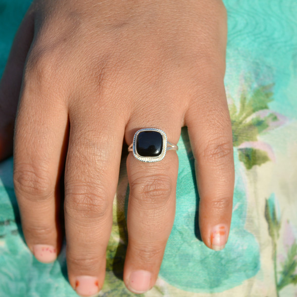 Black Onyx Ring For Women.JPG