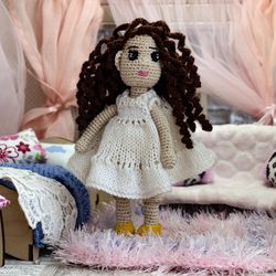 easy diy crochet doll tutorial: doll body pattern for crochet toys